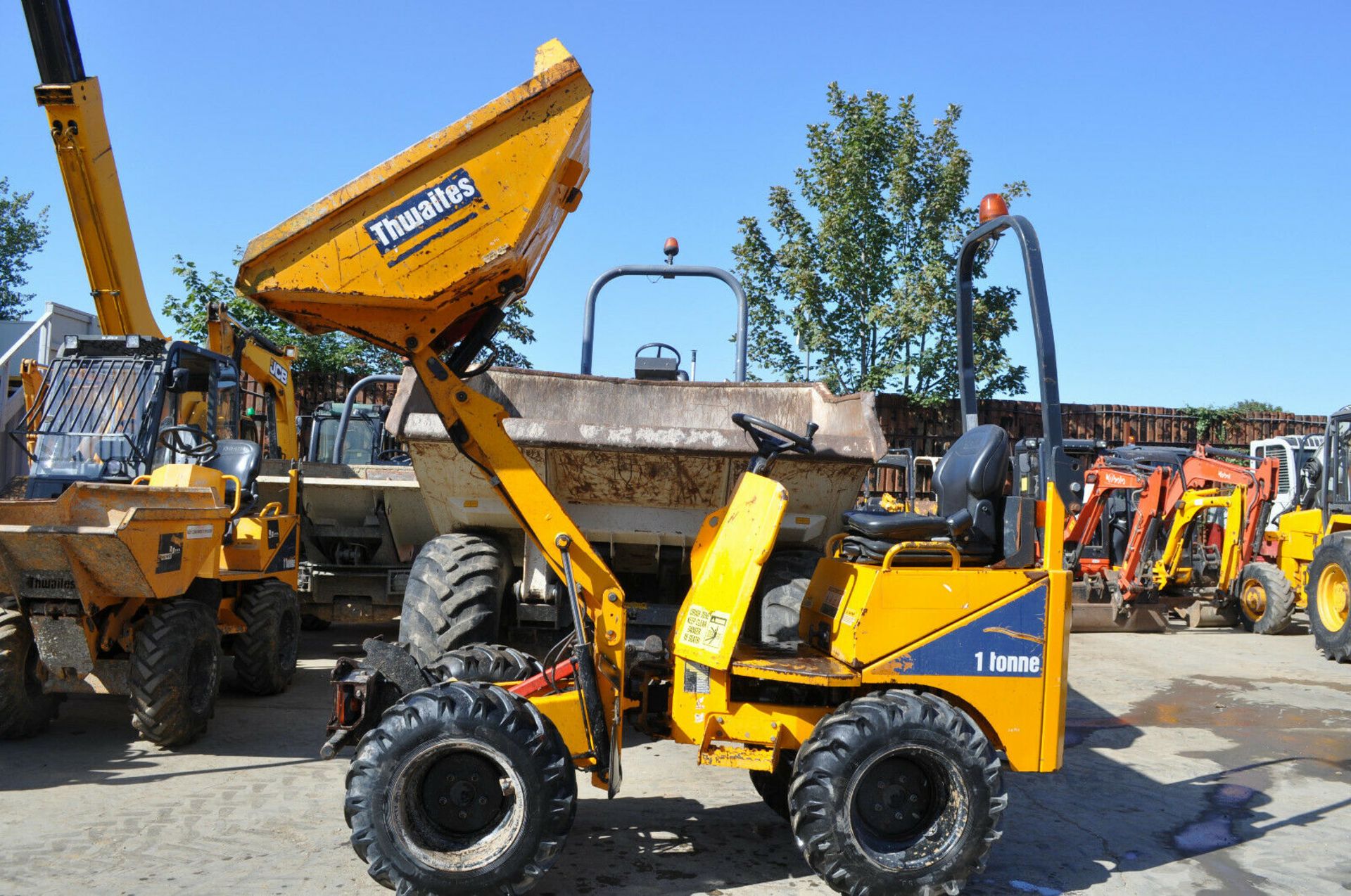 Thwaites 1 Tonne High Tip Dumper - Image 2 of 12