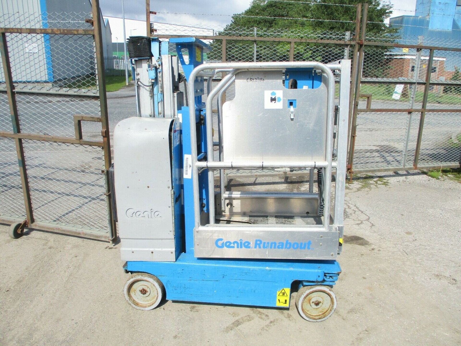 Genie GR12 Cherry Picker