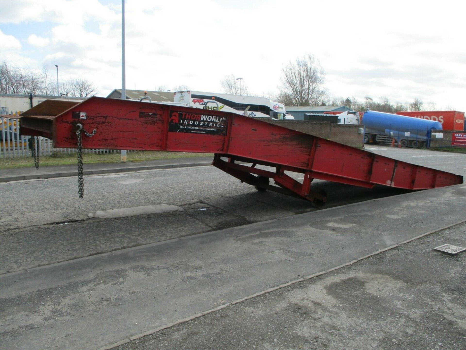 Chase Container Loading Ramp 10 ton capacity. Lifts and lowers with ...