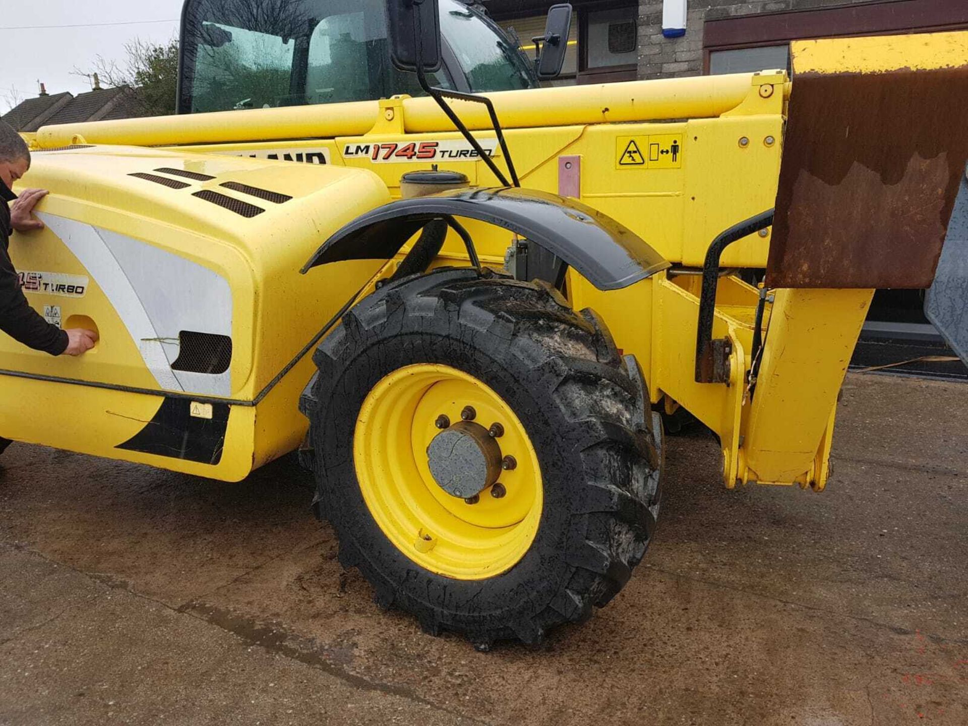 New Holland LM 1745 Telescopic Handler - Image 2 of 4