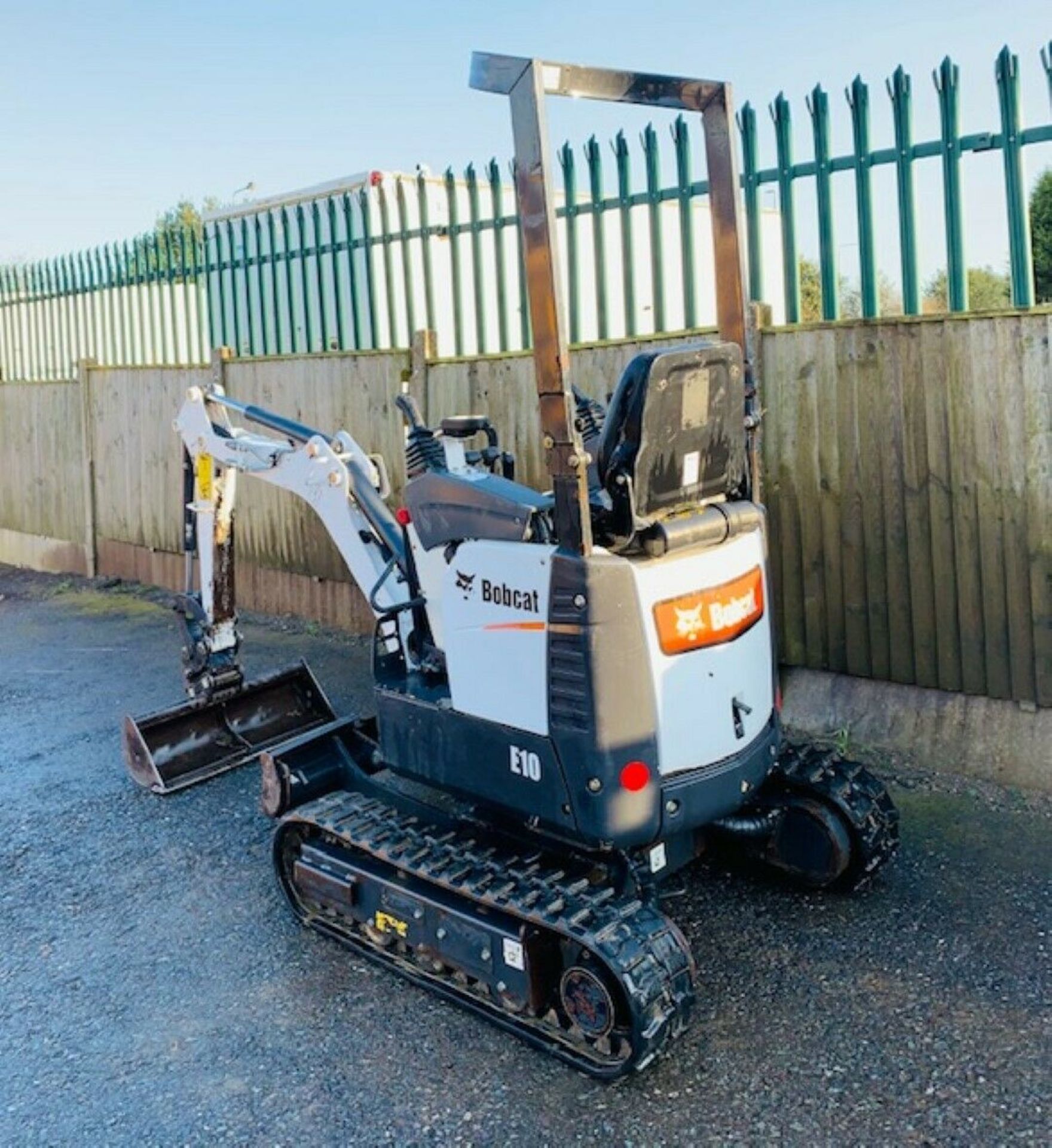 Bobcat E10 Excavator Digger - Image 5 of 12