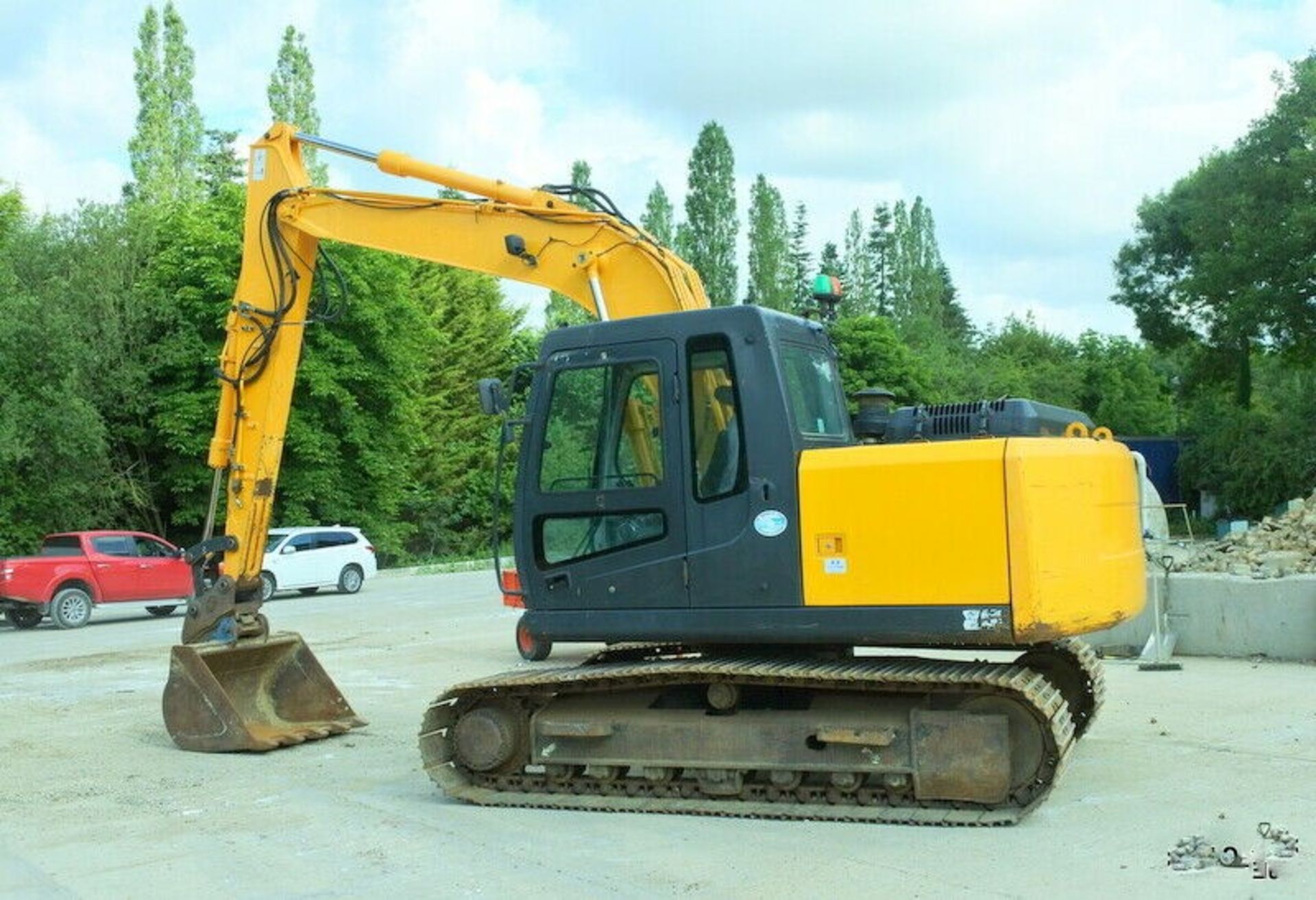 Hyundai 140 LC - 7A Digger - Image 11 of 12