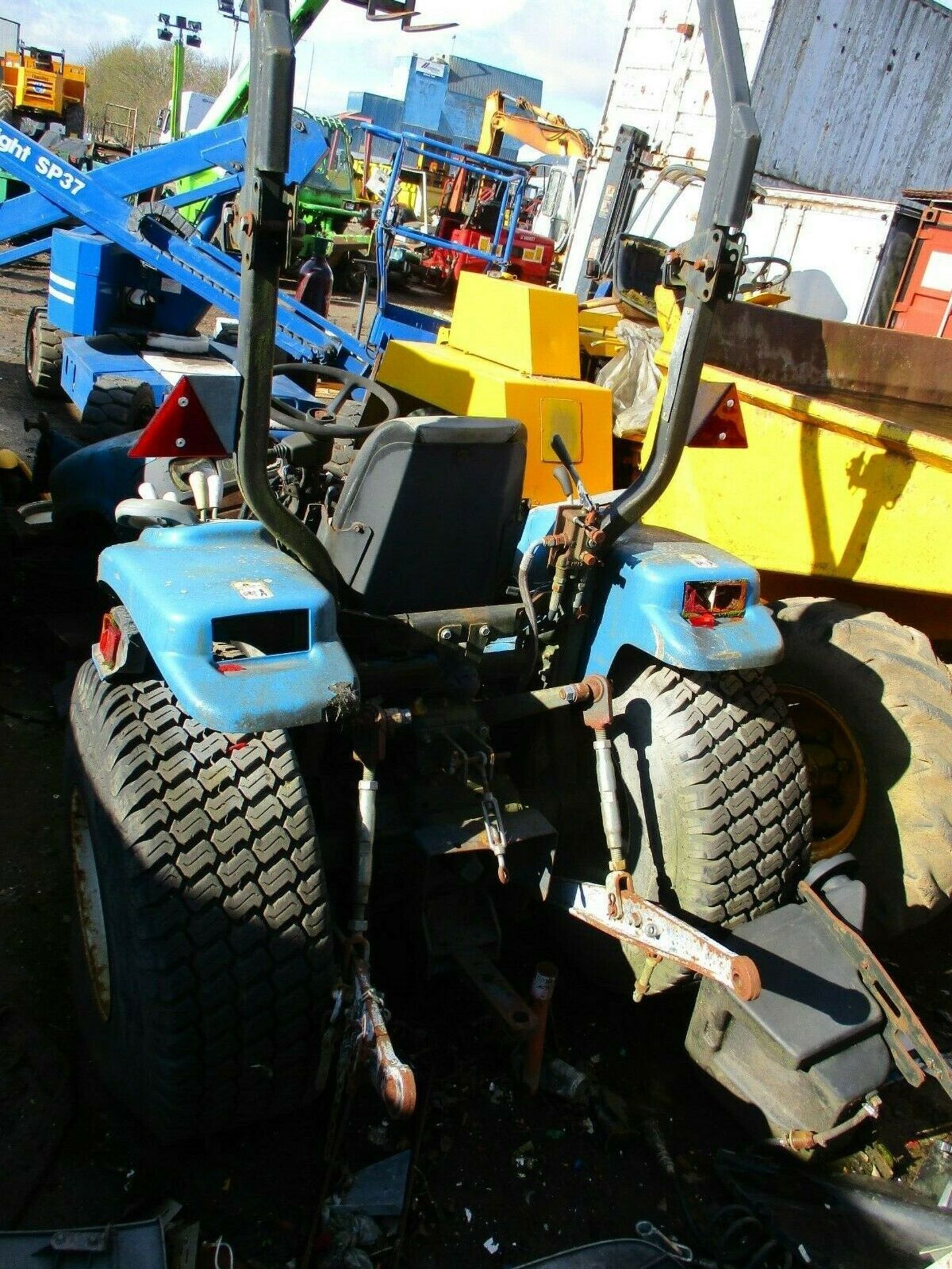 New Holland TC27D Tractor - Image 4 of 8