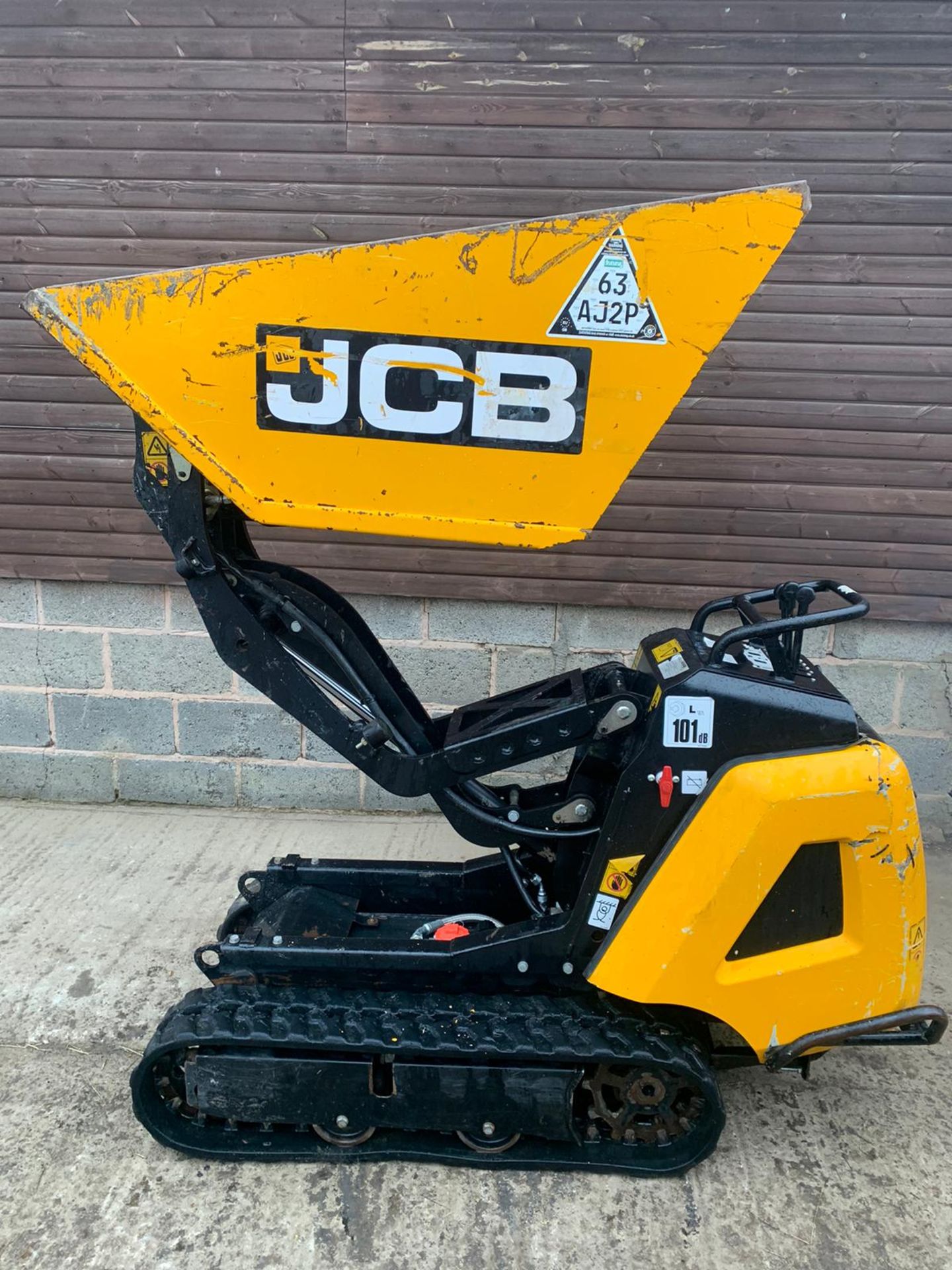 2014 JCB HTD05 High Tip Tracked Dumper - Image 11 of 11