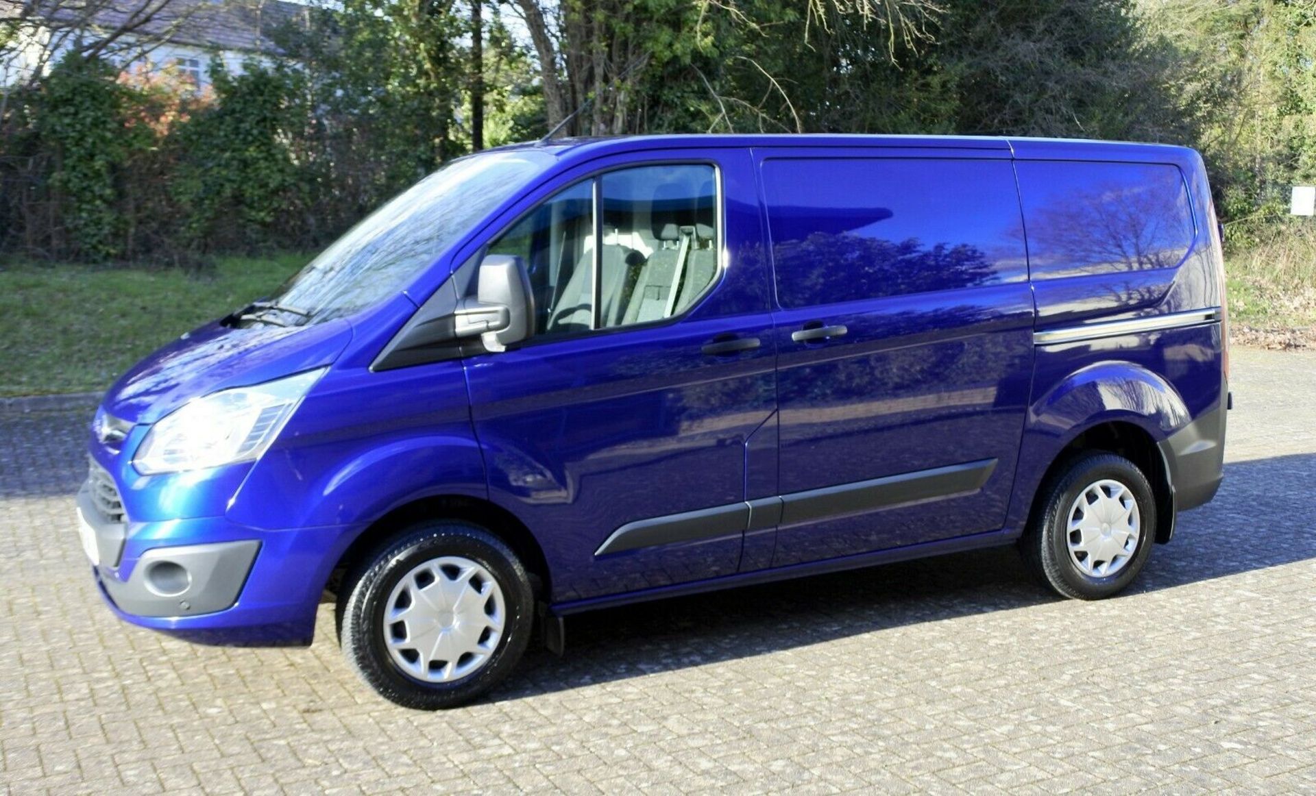 Ford Transit Custom 290 Trend. E Tech - Image 2 of 12