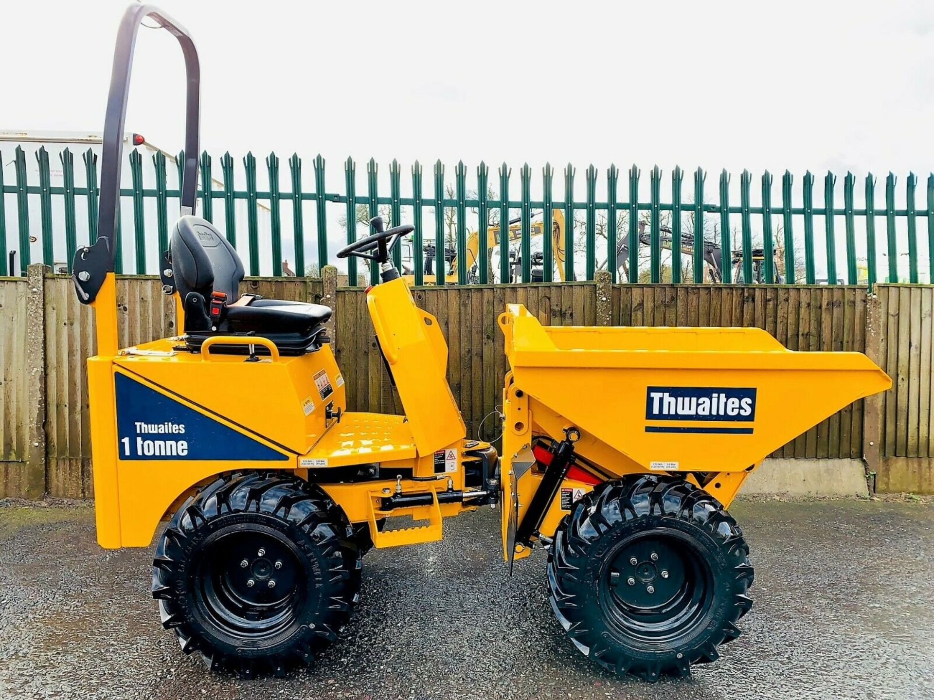 Thwaites MACH 201 1 Tonne High Tip Dumper