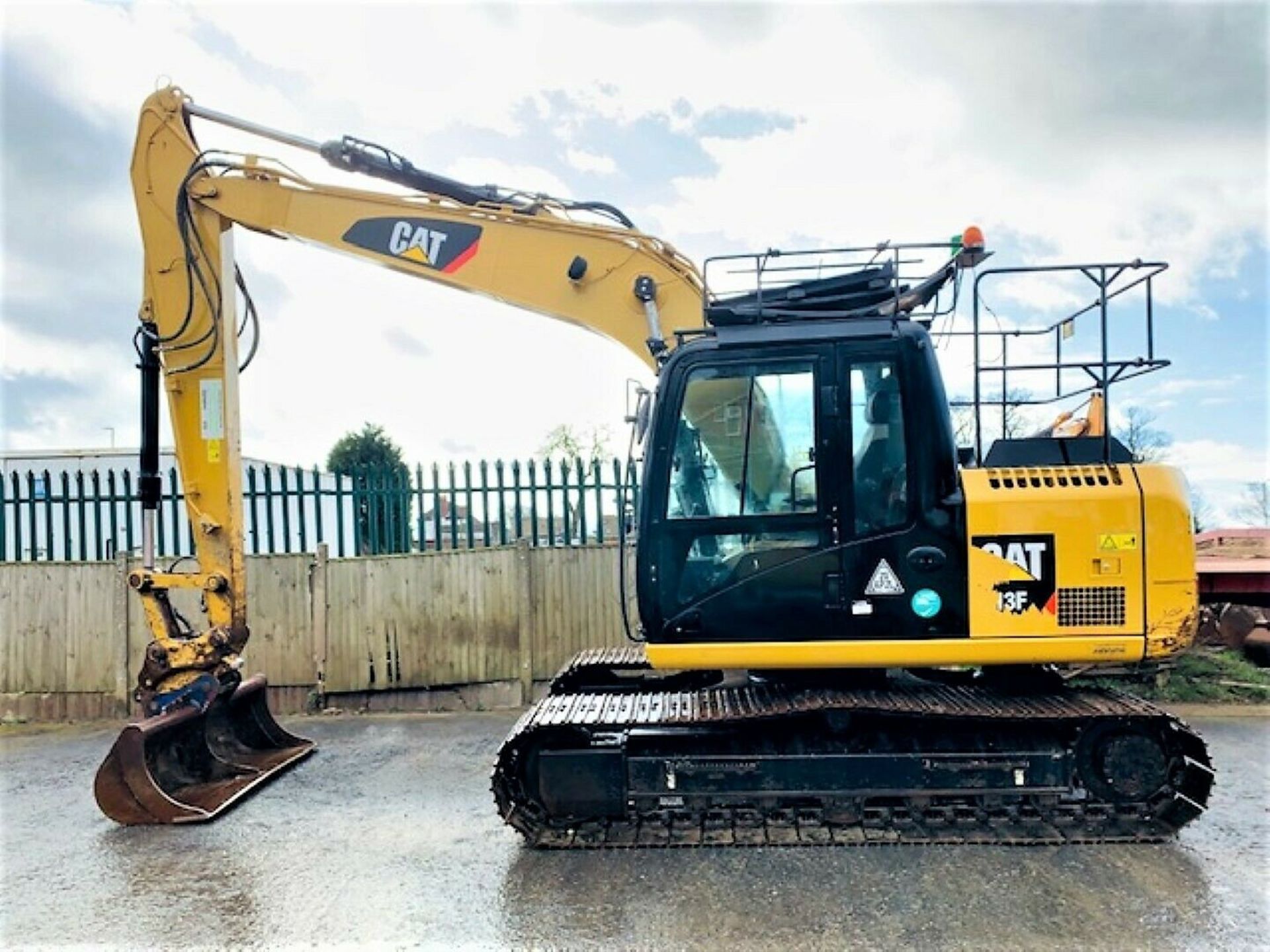 CAT 313 FLGC Excavator / Digger - Image 12 of 12