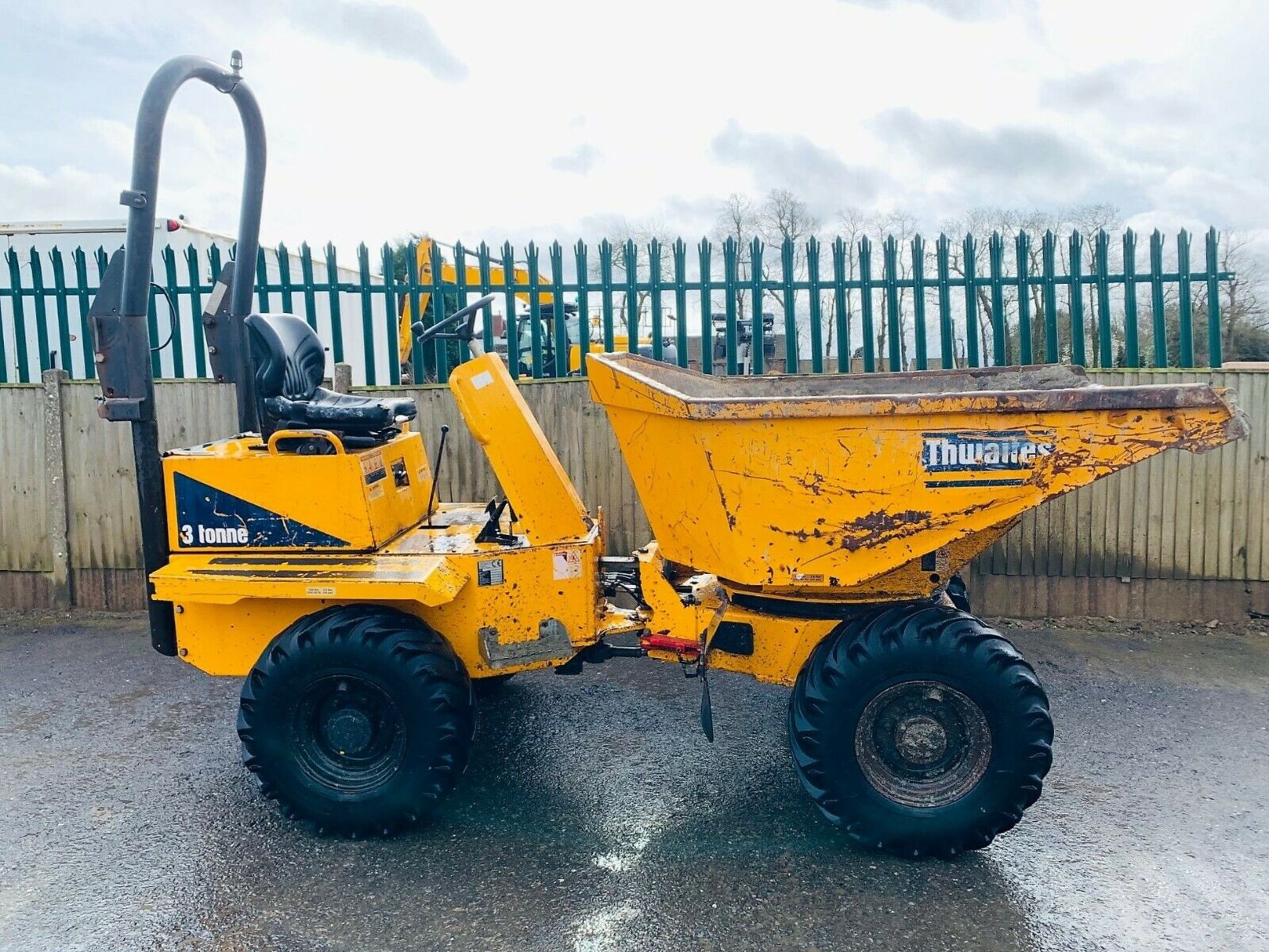 Thwaites 3 Tonne Swivel Tip Dumper