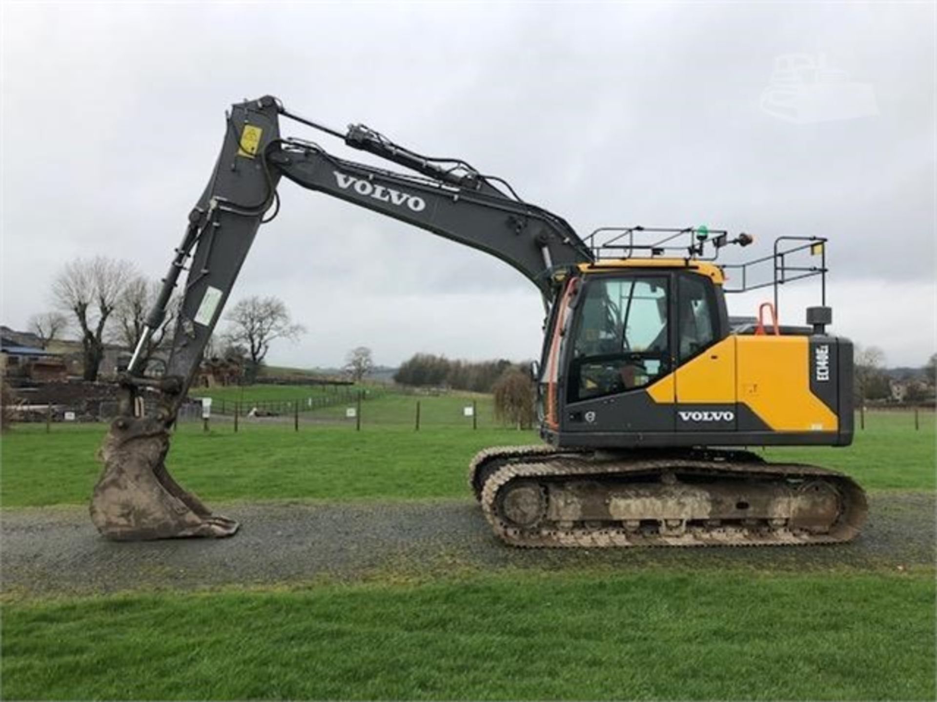 Volvo EC140EL Excavator - Image 4 of 14