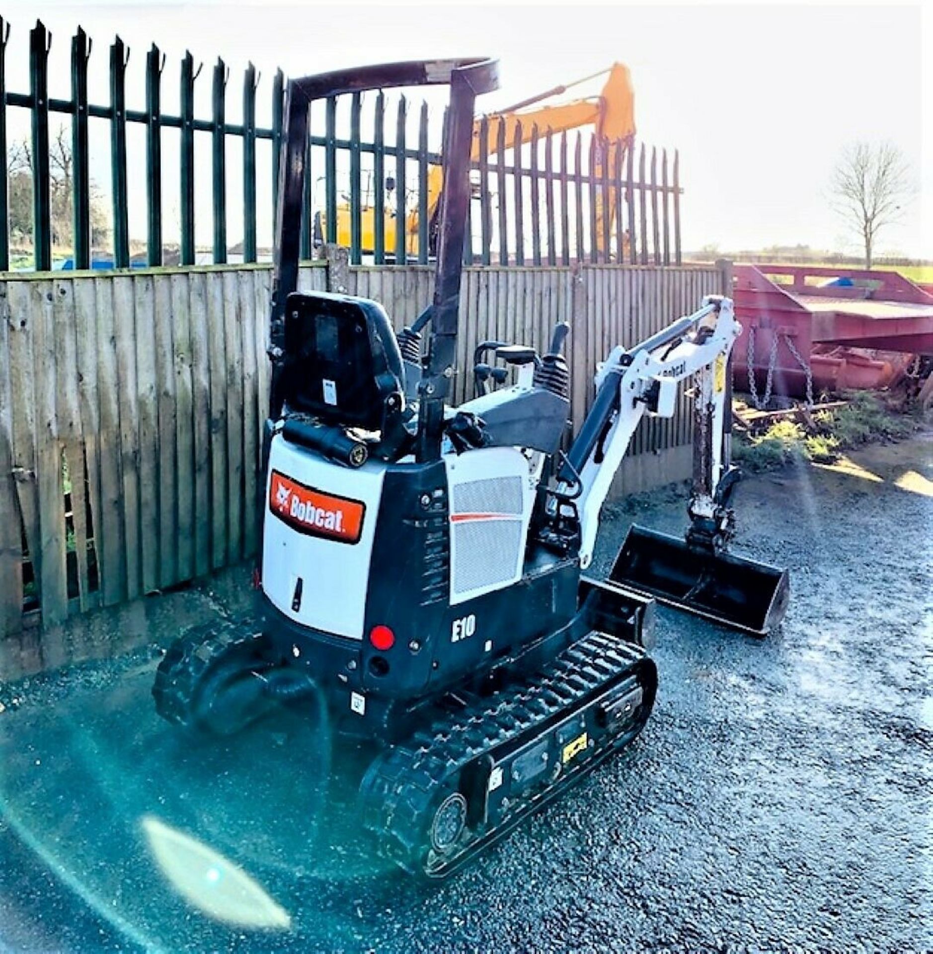 Bobcat E10 Excavator Digger - Image 4 of 12