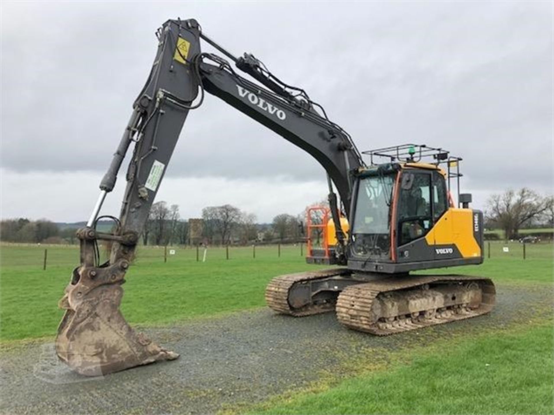 Volvo EC140EL Excavator - Image 14 of 14