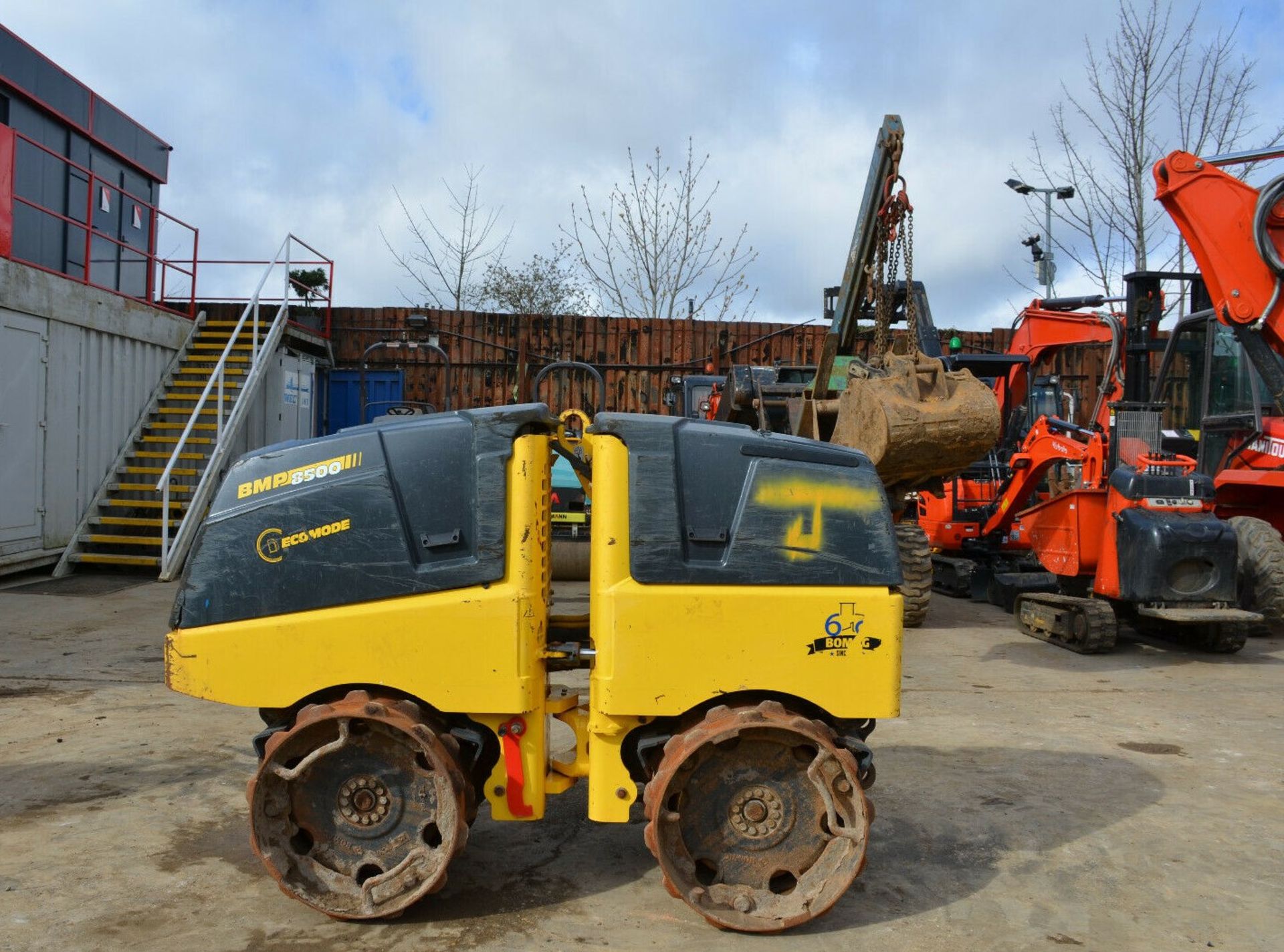 Bomag BMP 8500 Multi-Purpose Compactor - Image 7 of 9