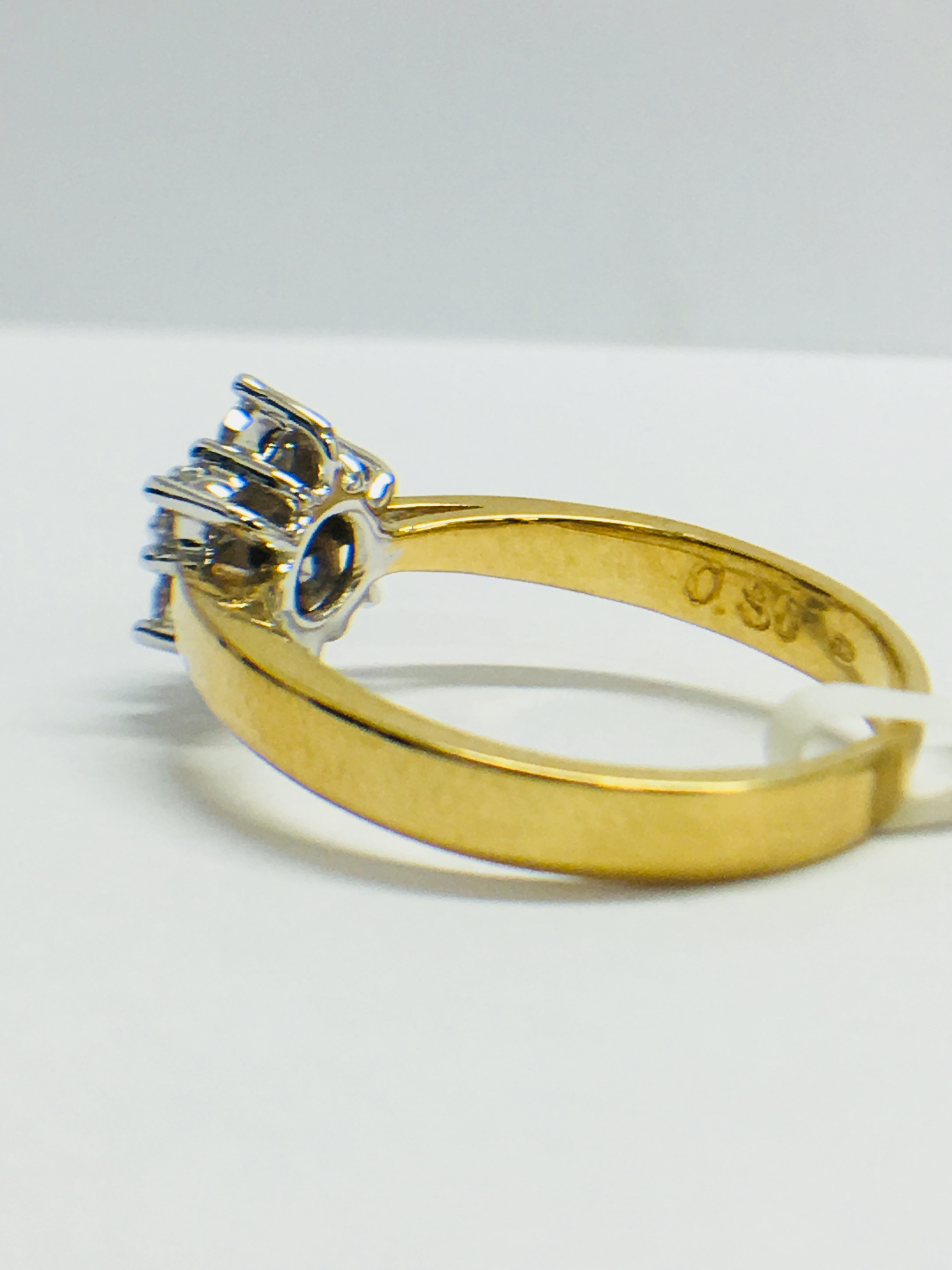 18ct yellow/white Diamond cluster Ring - Image 4 of 10