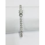 8.00ct Diamond tennis bracelet set with brilliant cut diamonds of G colour