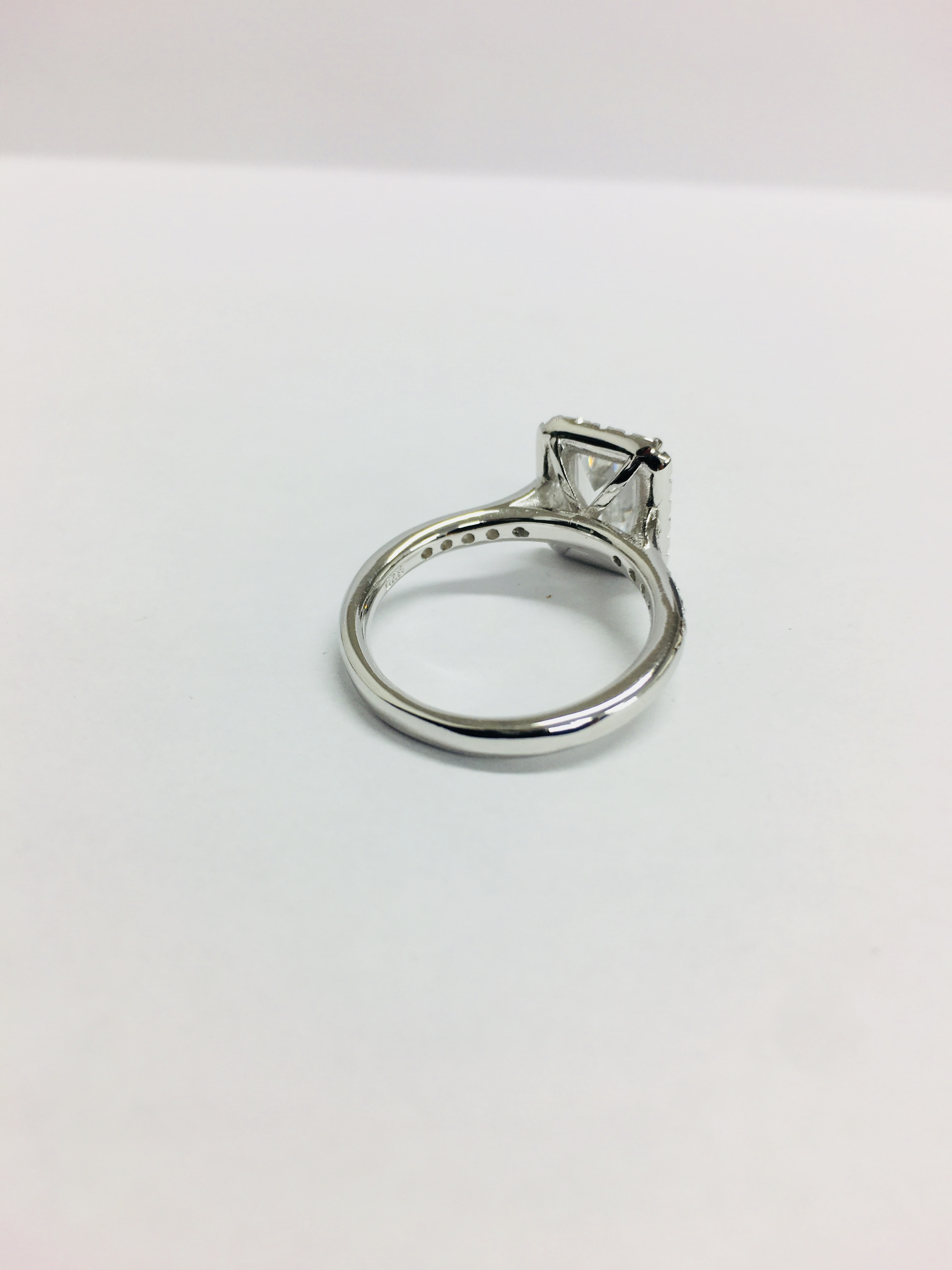 1.2ct diamond solitaire ring set with an emerald cut diamond - Image 6 of 8