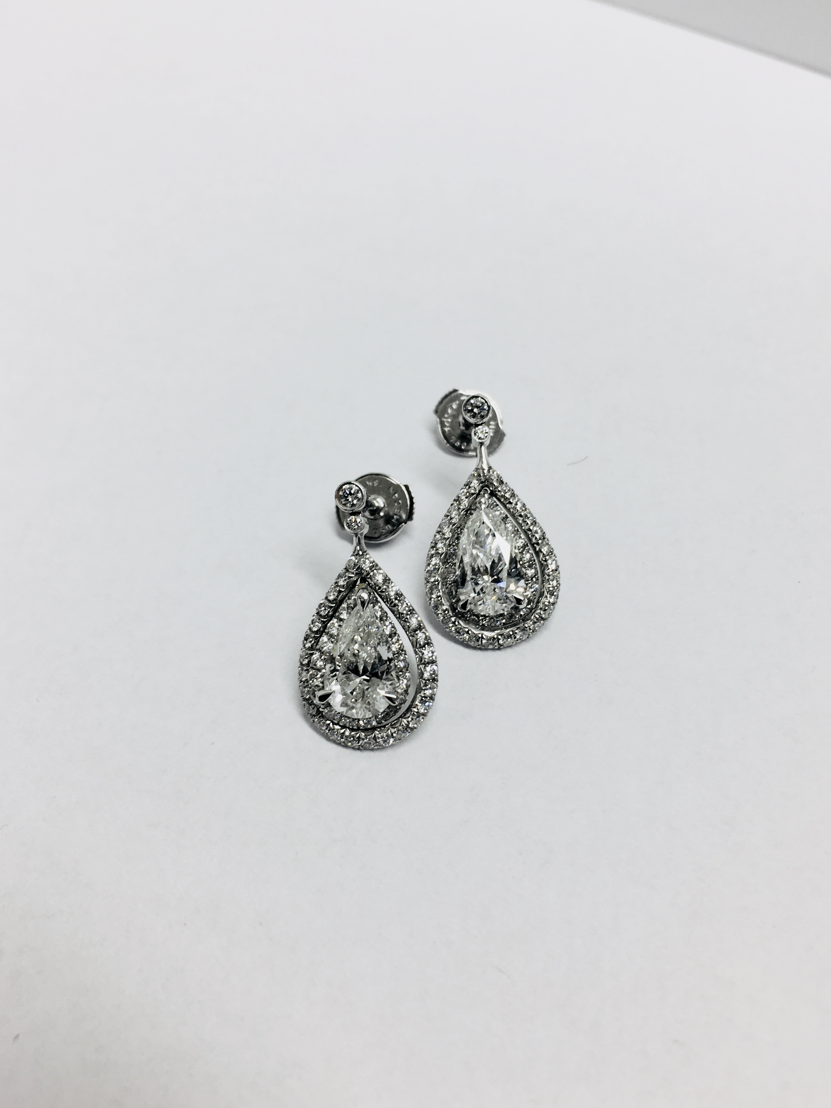 2.04ct diamond drop earrings - Image 13 of 14