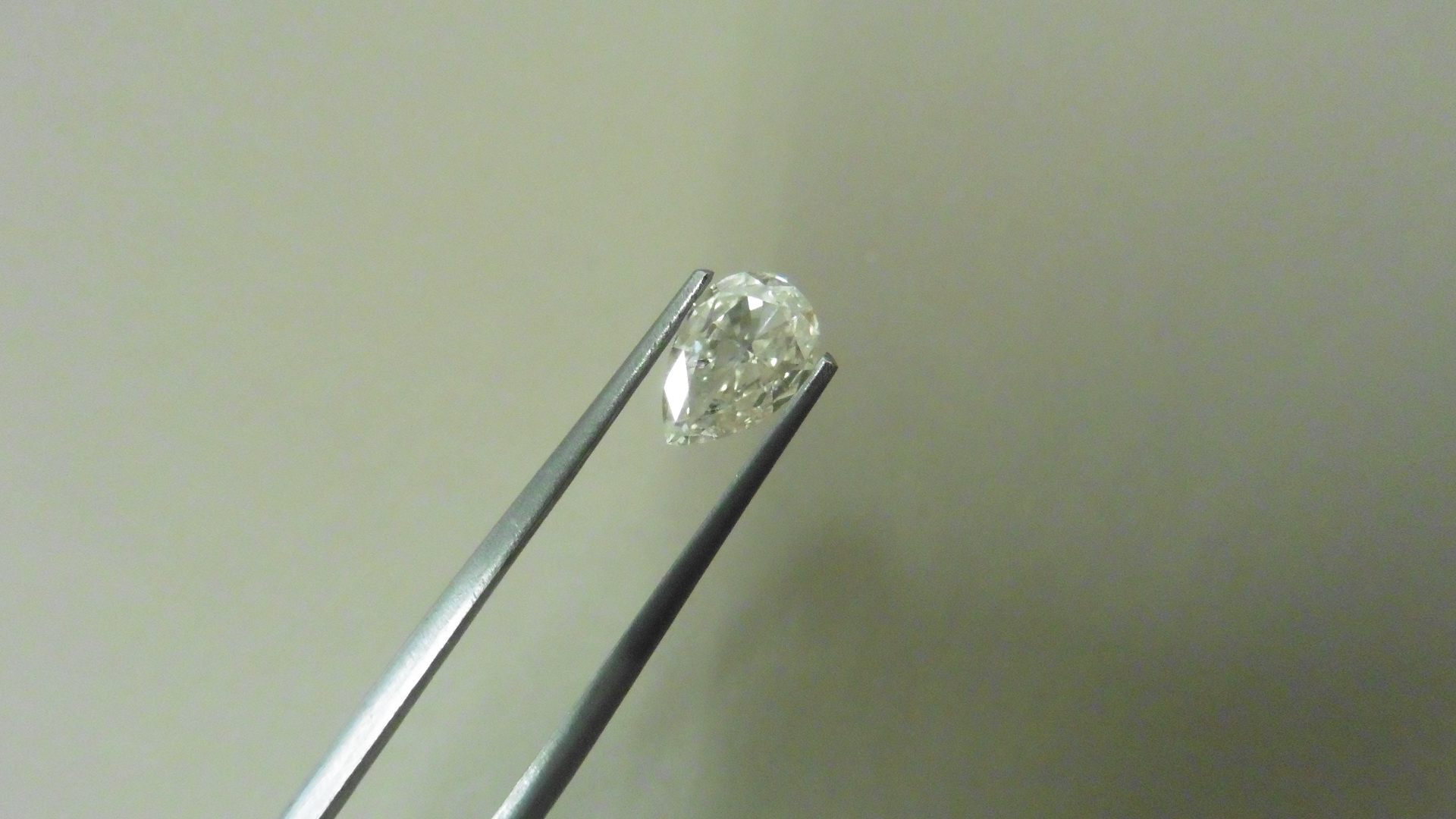 1.00ct pear shaped diamond - Image 5 of 6