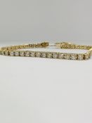 14ct Yellow Gold Diamond tennis bracelet featuring, 47 round brilliant cut Diamonds (4.92ct TDw), cl