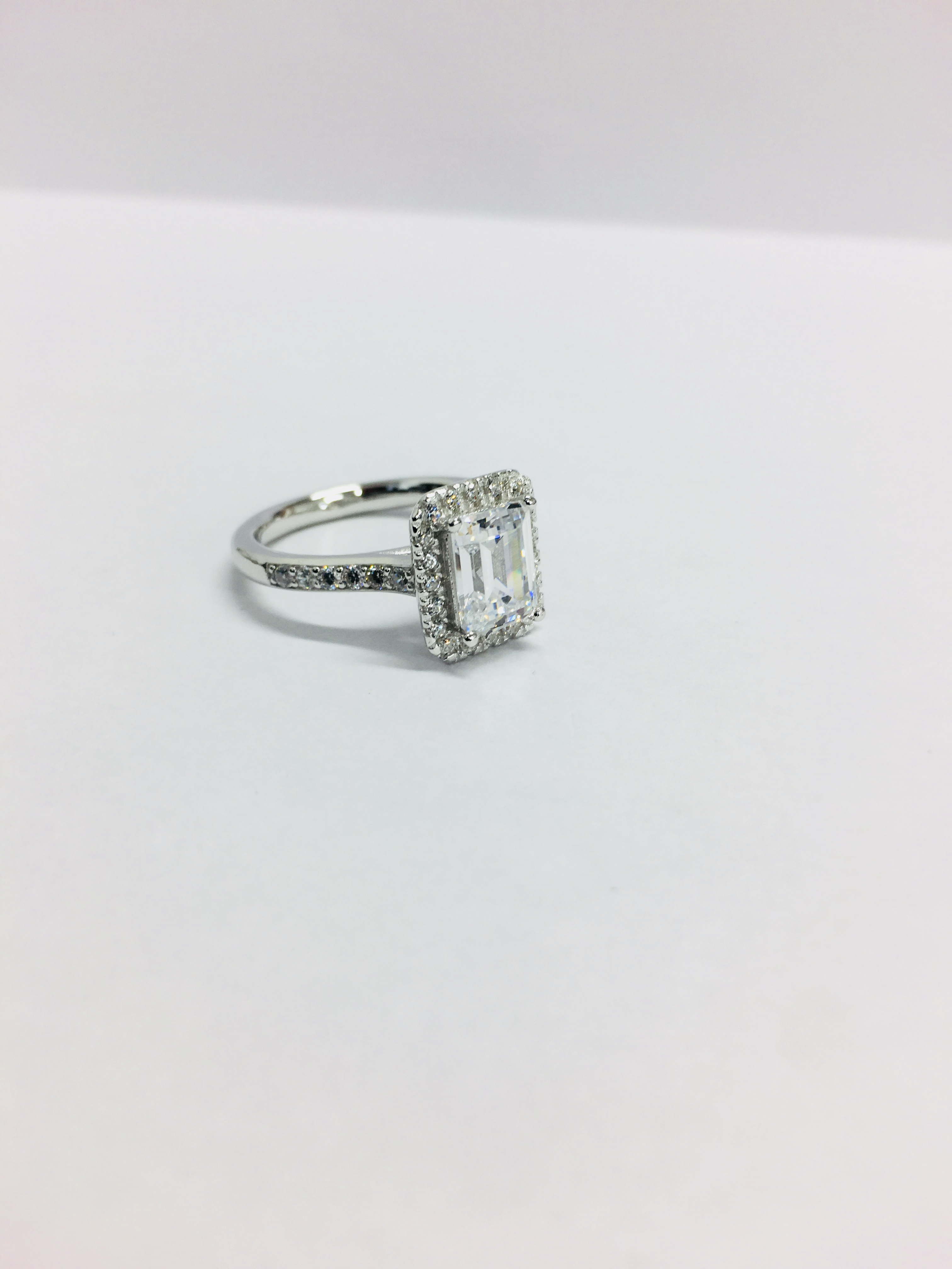 1.2ct diamond solitaire ring set with an emerald cut diamond - Image 7 of 8