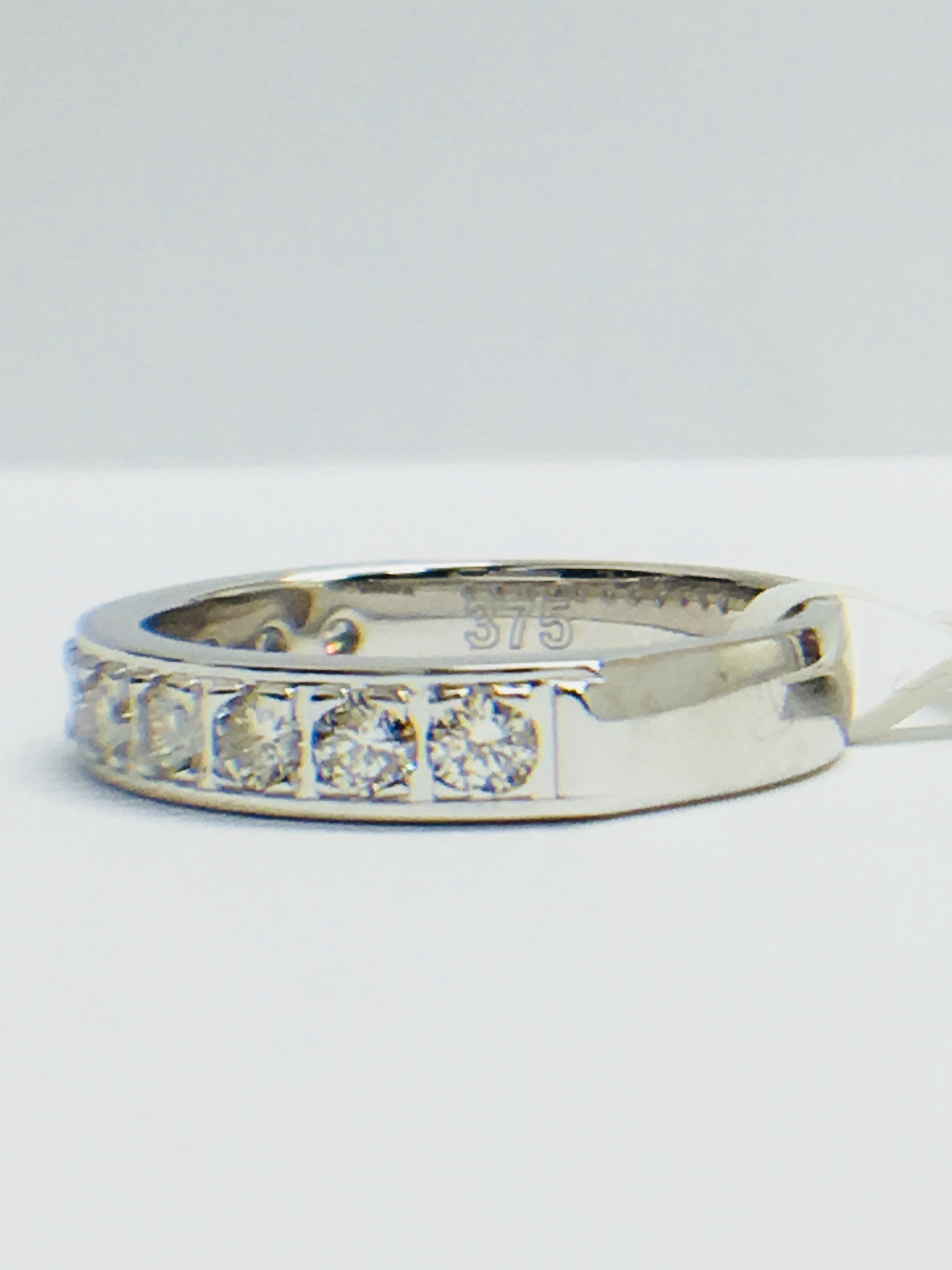 9ct white gold Eternity Ring - Image 3 of 6
