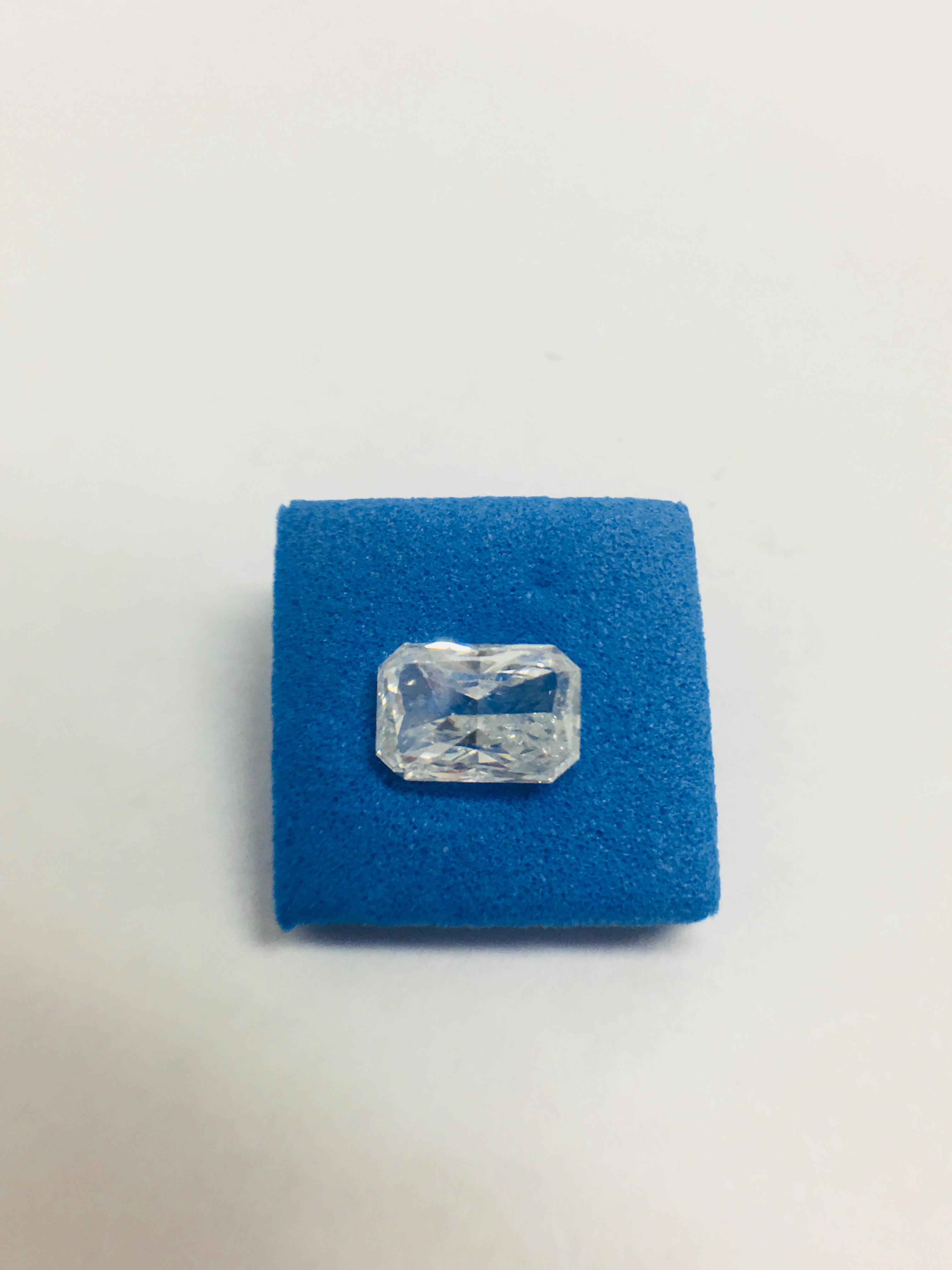 1ct Radiant cut Diamond