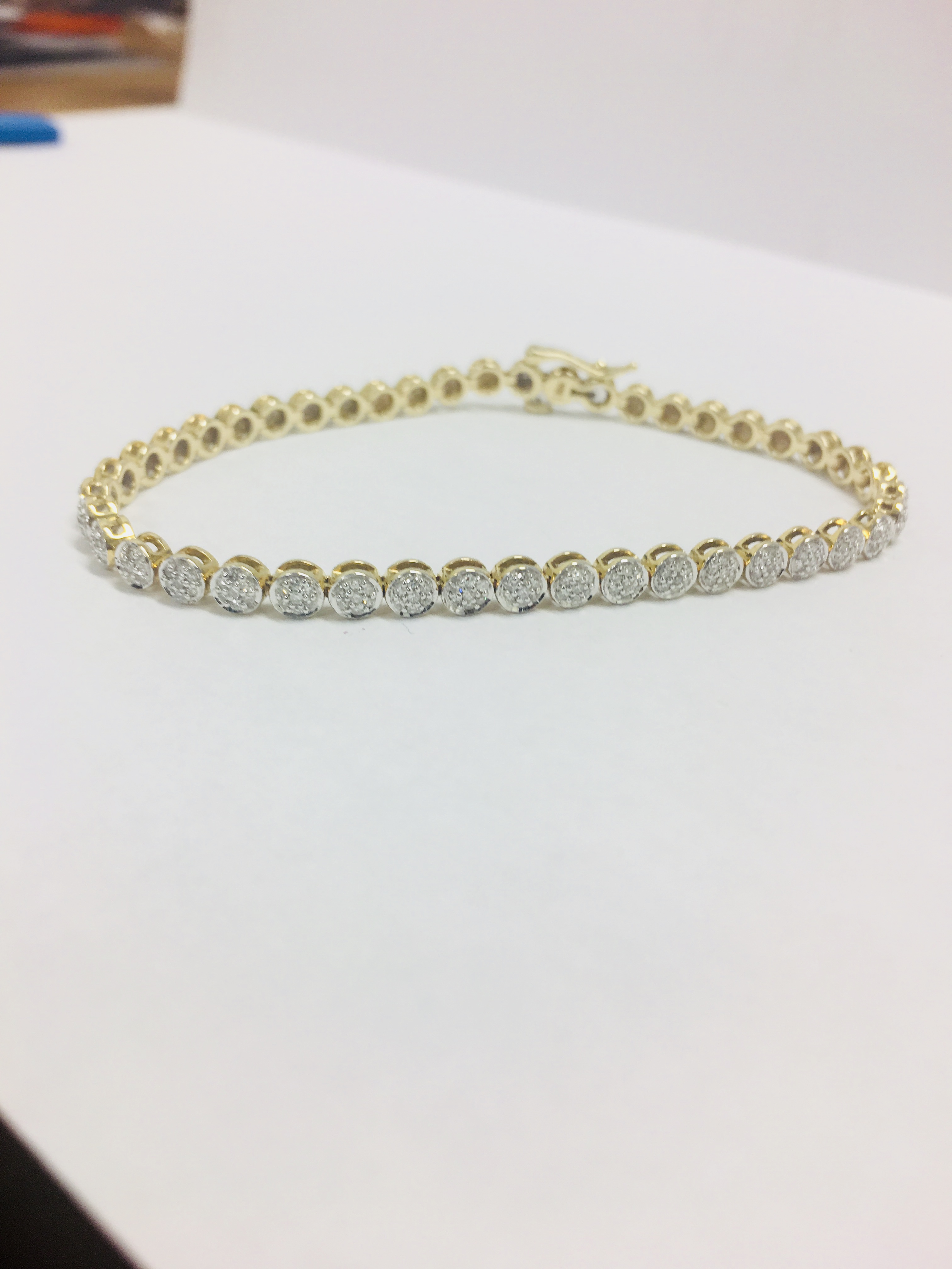9ct yellow gold diamond bracelet - Image 2 of 4