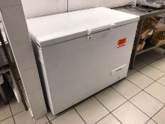 Chest freezer