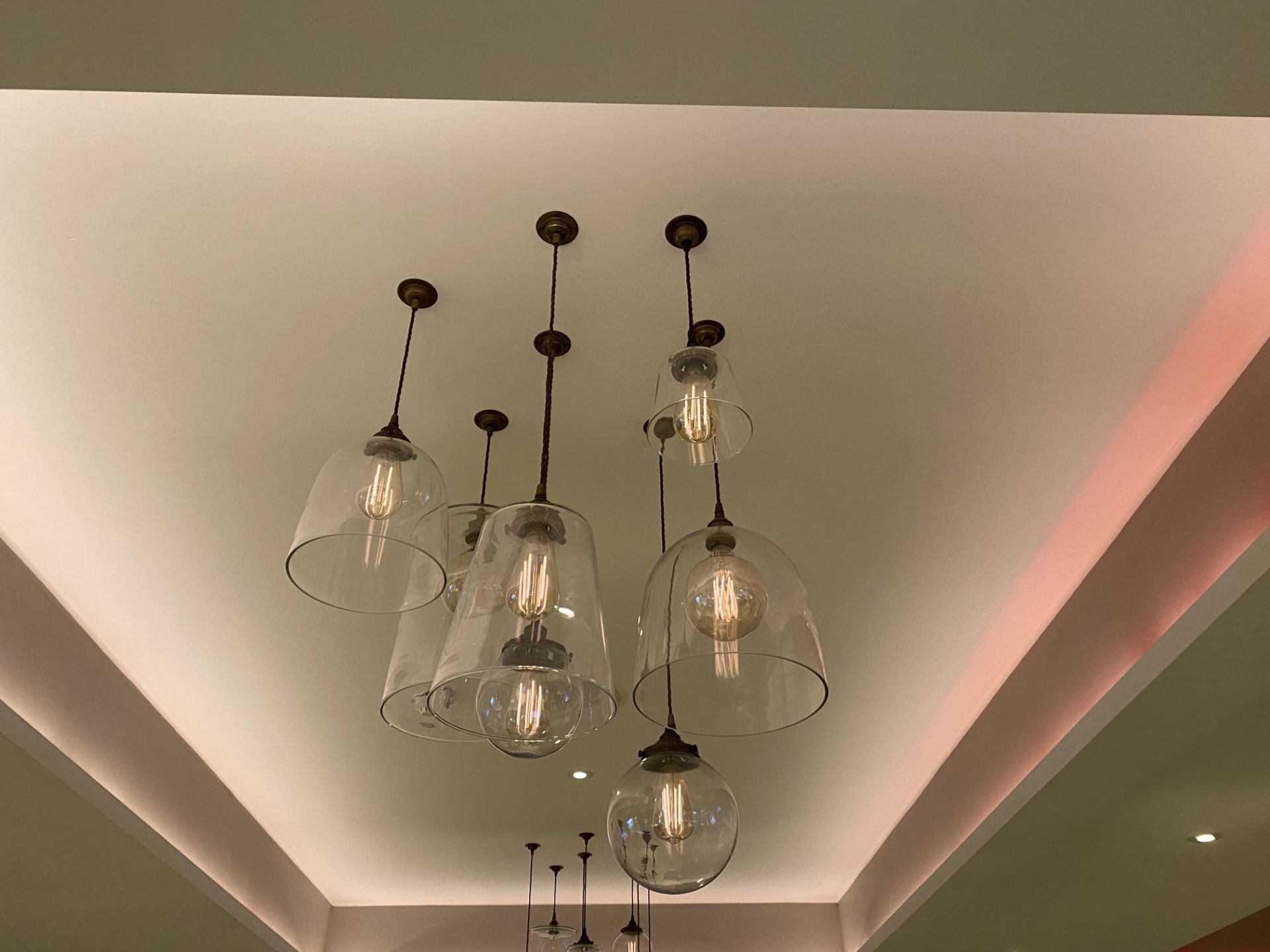 7x designer glass pendant lights - Image 3 of 3