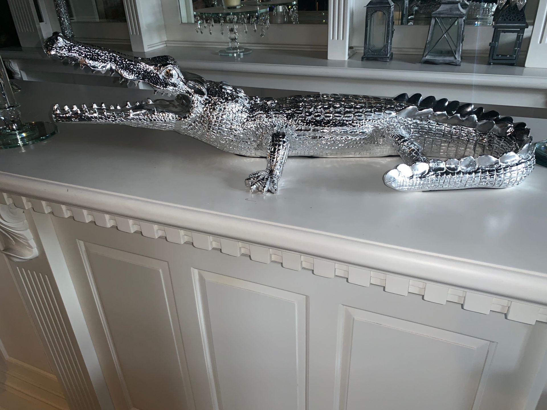 MASSIVE BOXED ALIGATOR IN CHROME FINISH