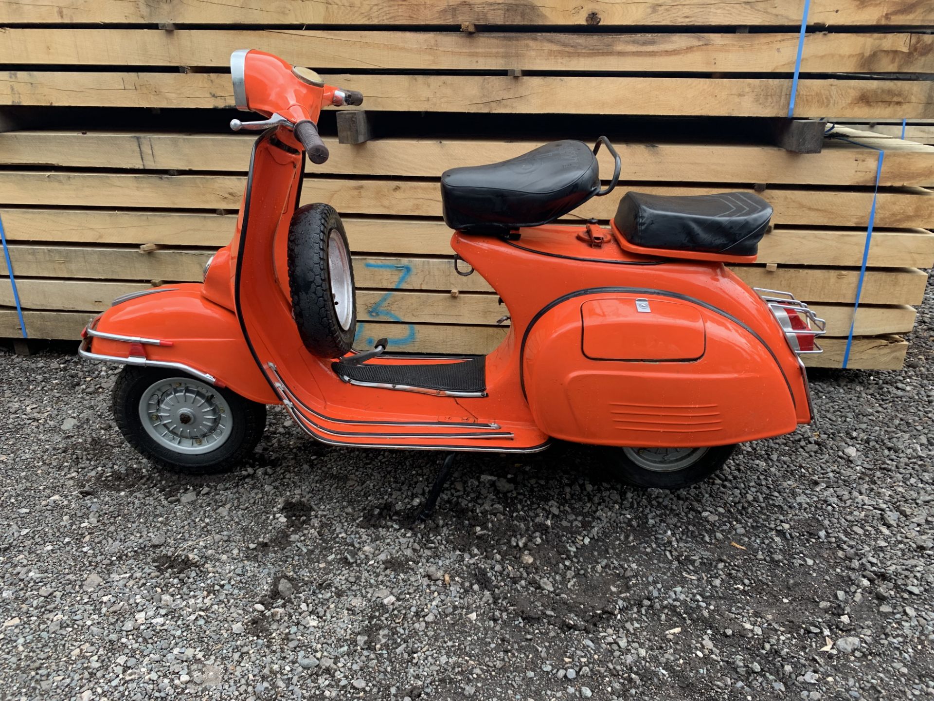 1974 VESPA 150CC, ORANGE GOOD CONDITION, , STARTS/RUNS/DRIVES, NEEDS RE-REGISTERING & MOT, BUYER RES