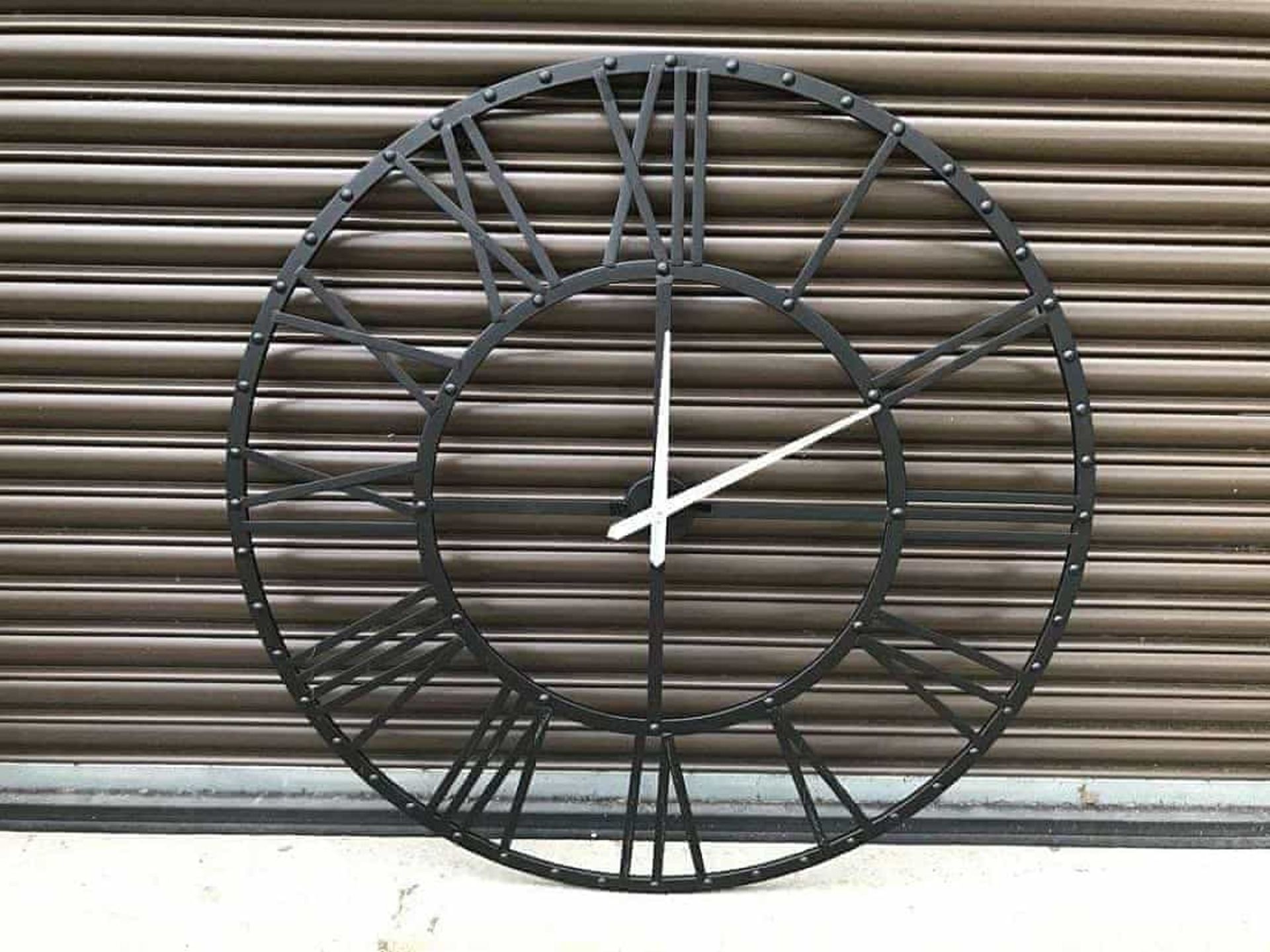 MASSIVE METAL 1.2M DIAMETER INDUSTRIAL STYLE CLOCK