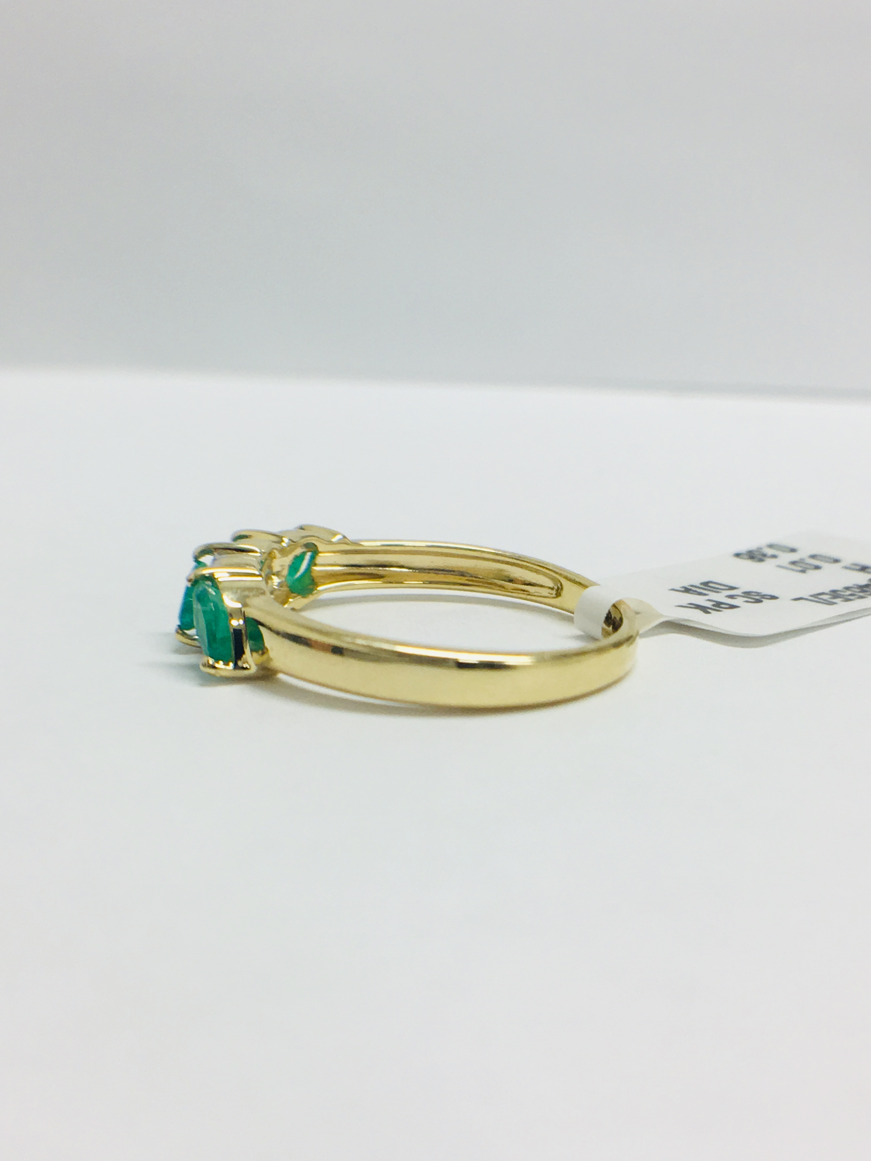 9ct yellow gold emerald and diamond ring - Image 5 of 11