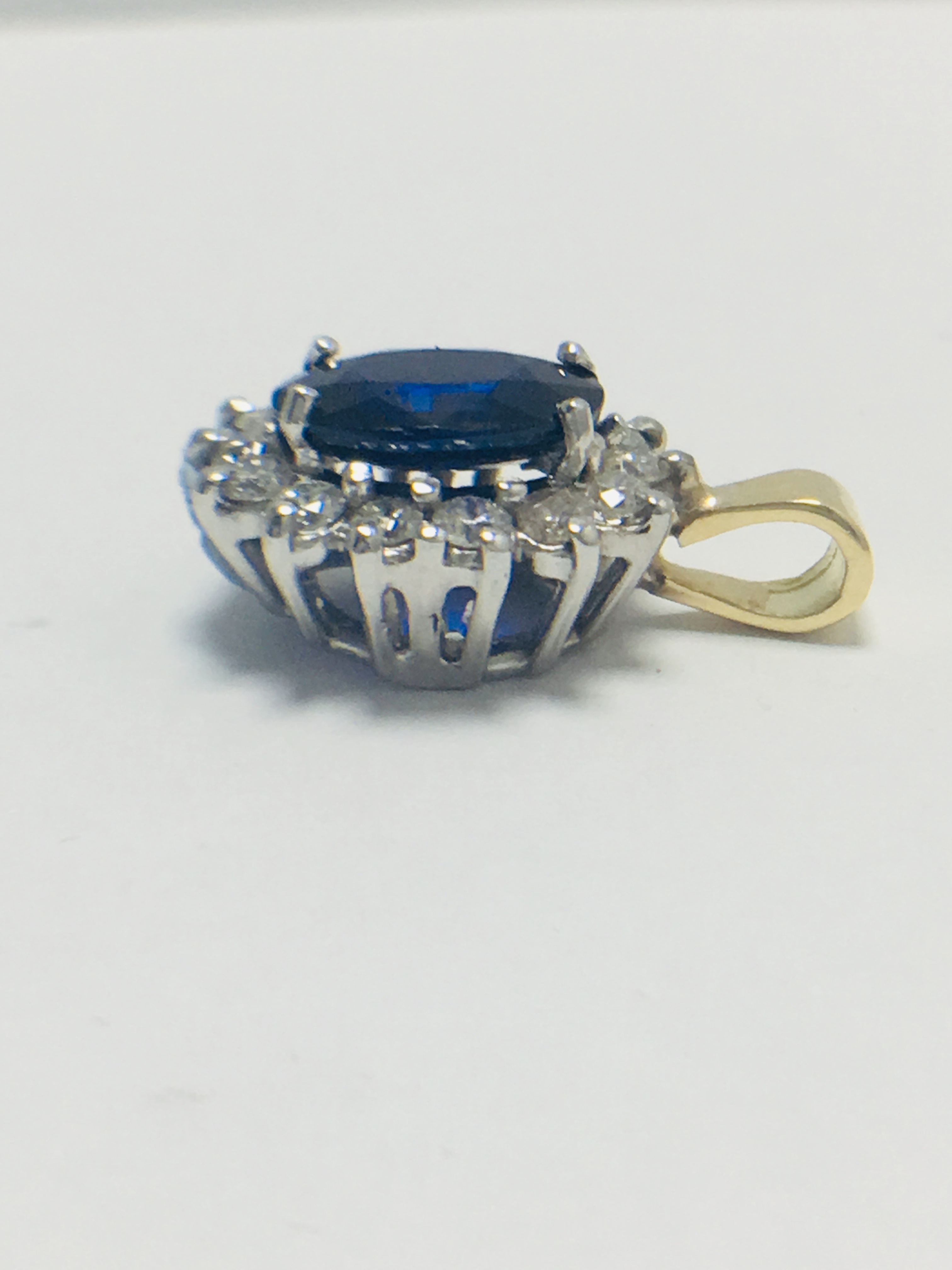 18ct sapphire diamond pendant - Image 3 of 7