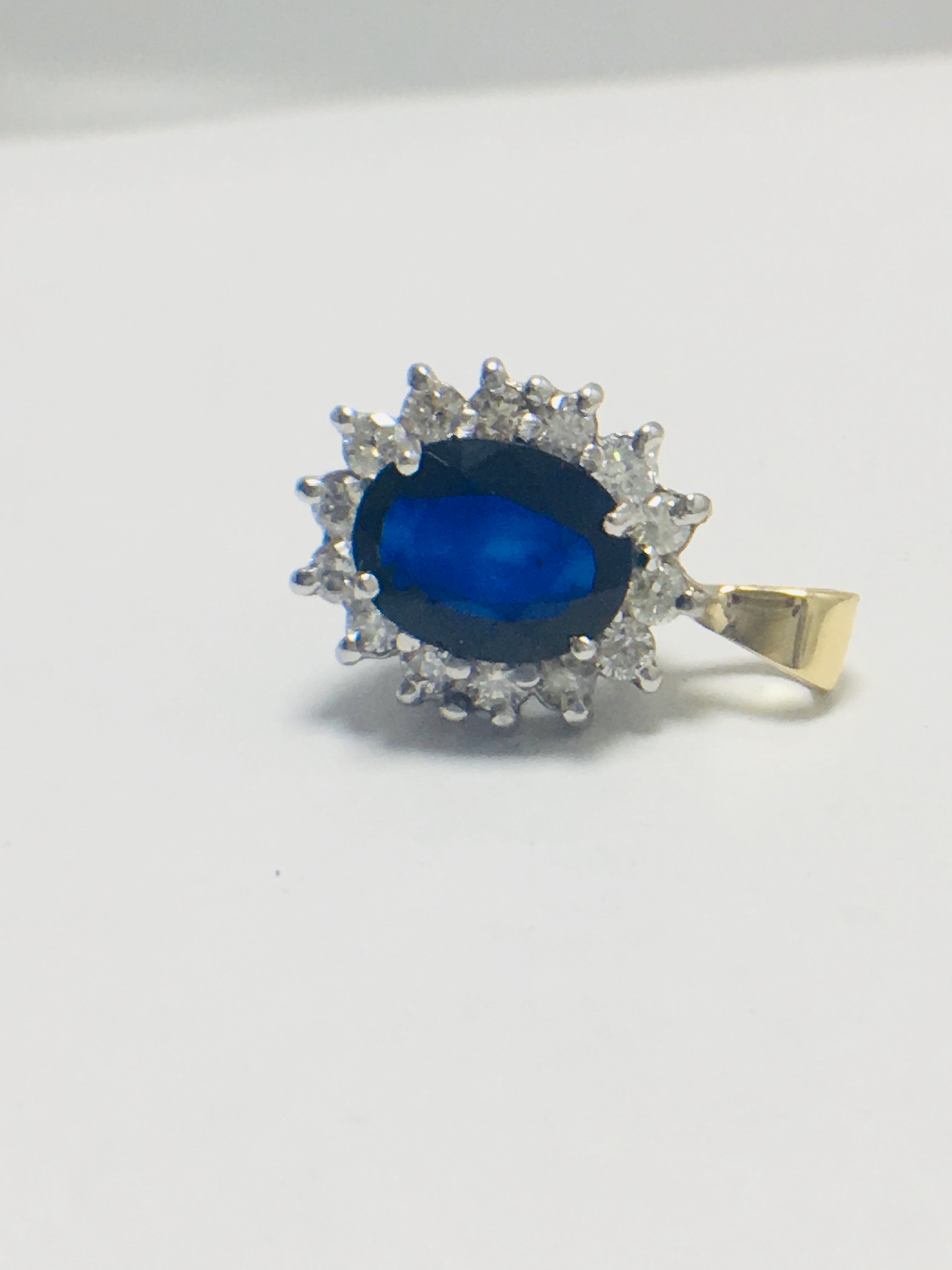18ct sapphire diamond pendant - Image 2 of 7