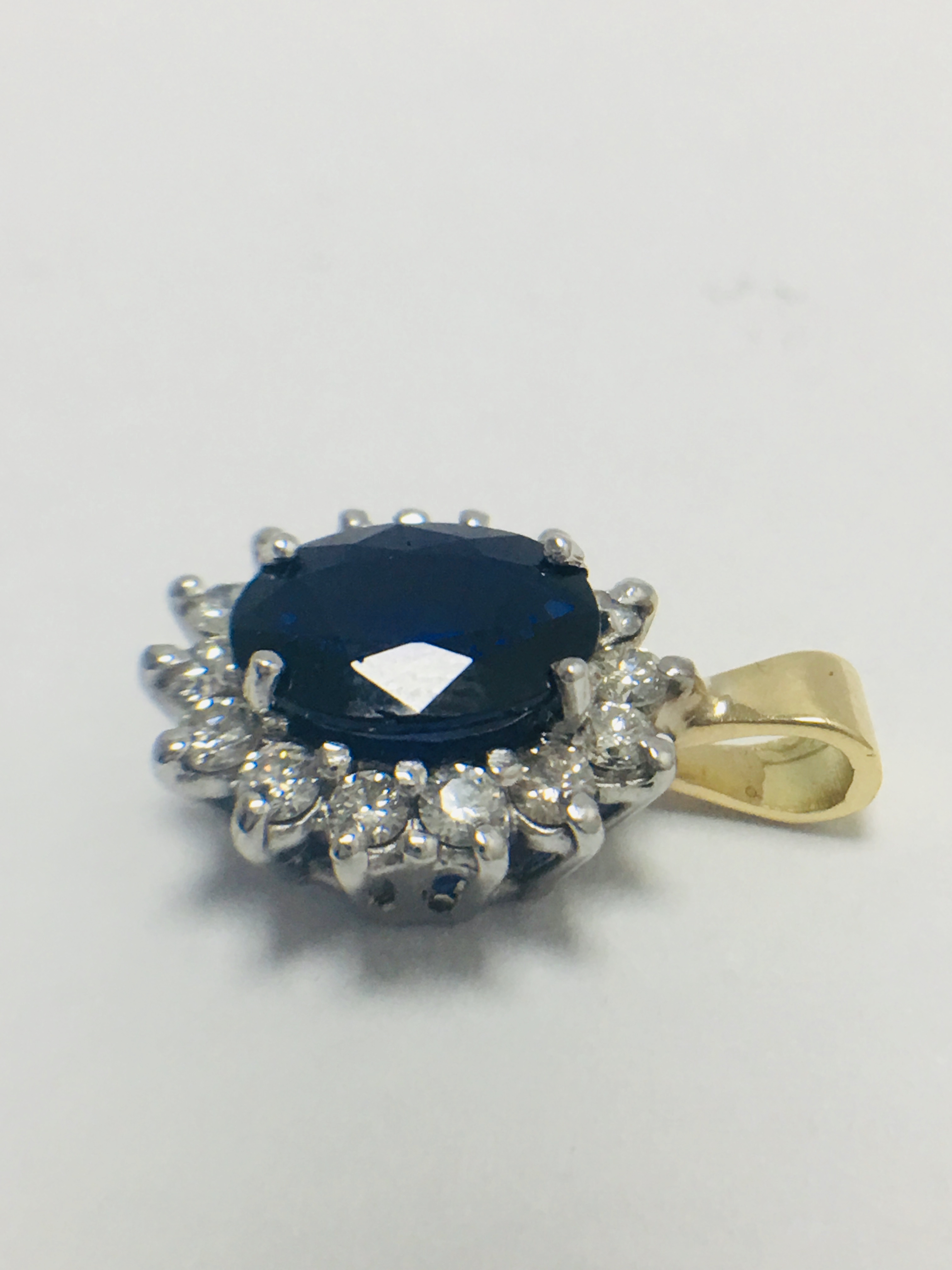 18ct sapphire diamond pendant - Image 7 of 7