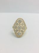 14Ct Yellow Gold Diamond Ring.