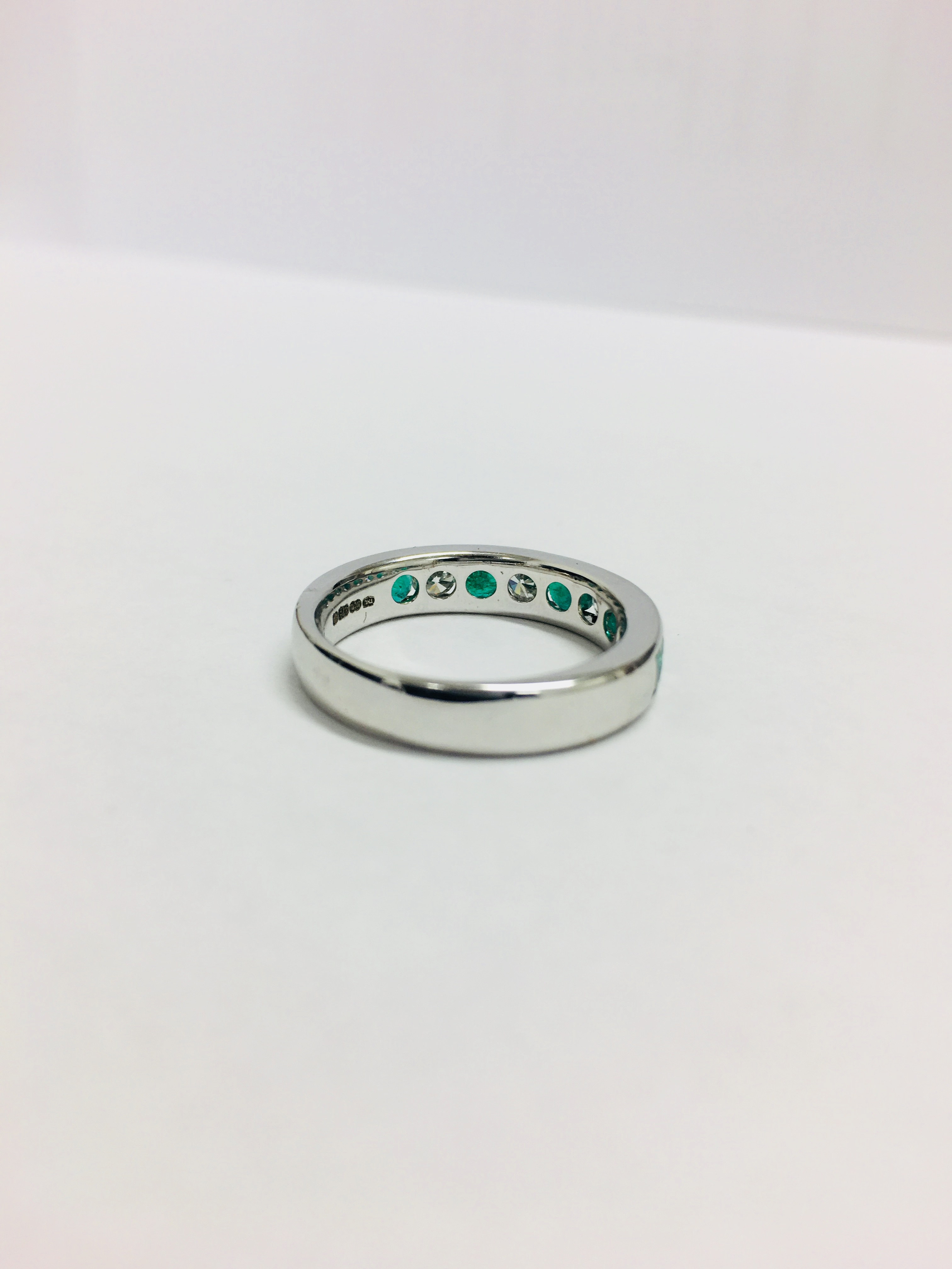 18Ct White Gold Emerald & Diamond Channel Set 9 Stone Ring, - Image 8 of 15