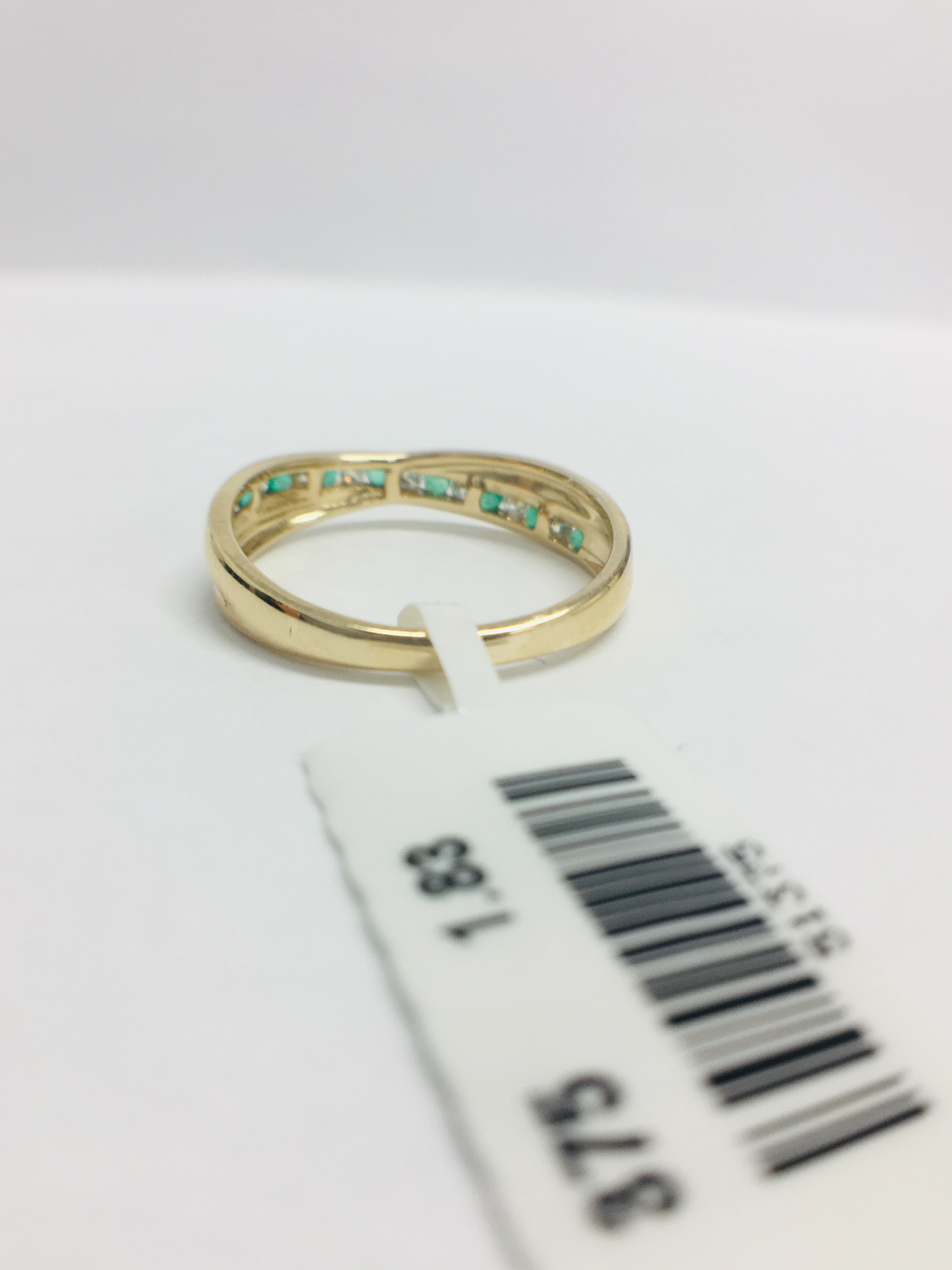 9Ct Yellow Gold Emerald Diamond Crossover Band Ring, - Image 6 of 11