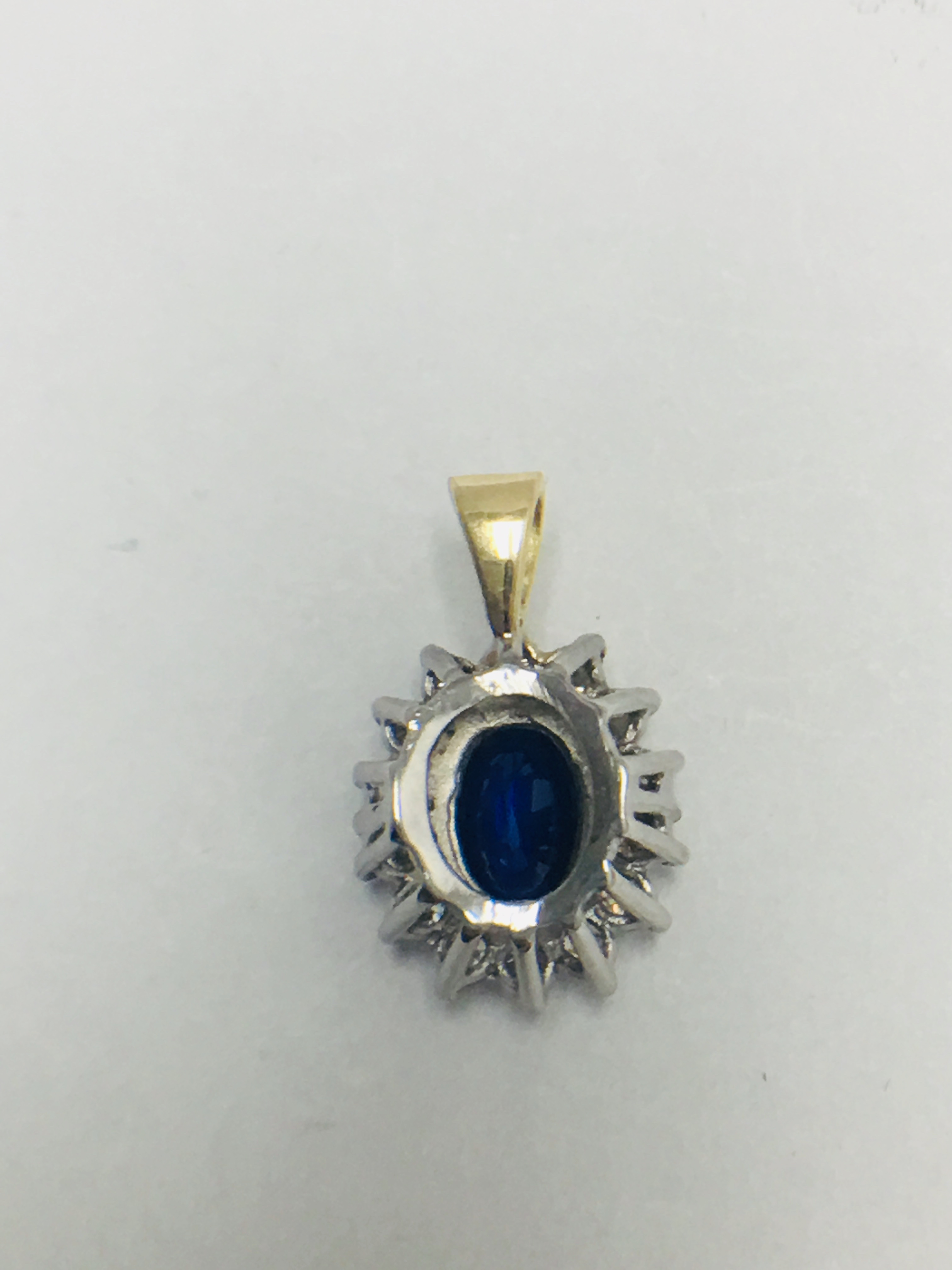 18ct sapphire diamond pendant - Image 6 of 7