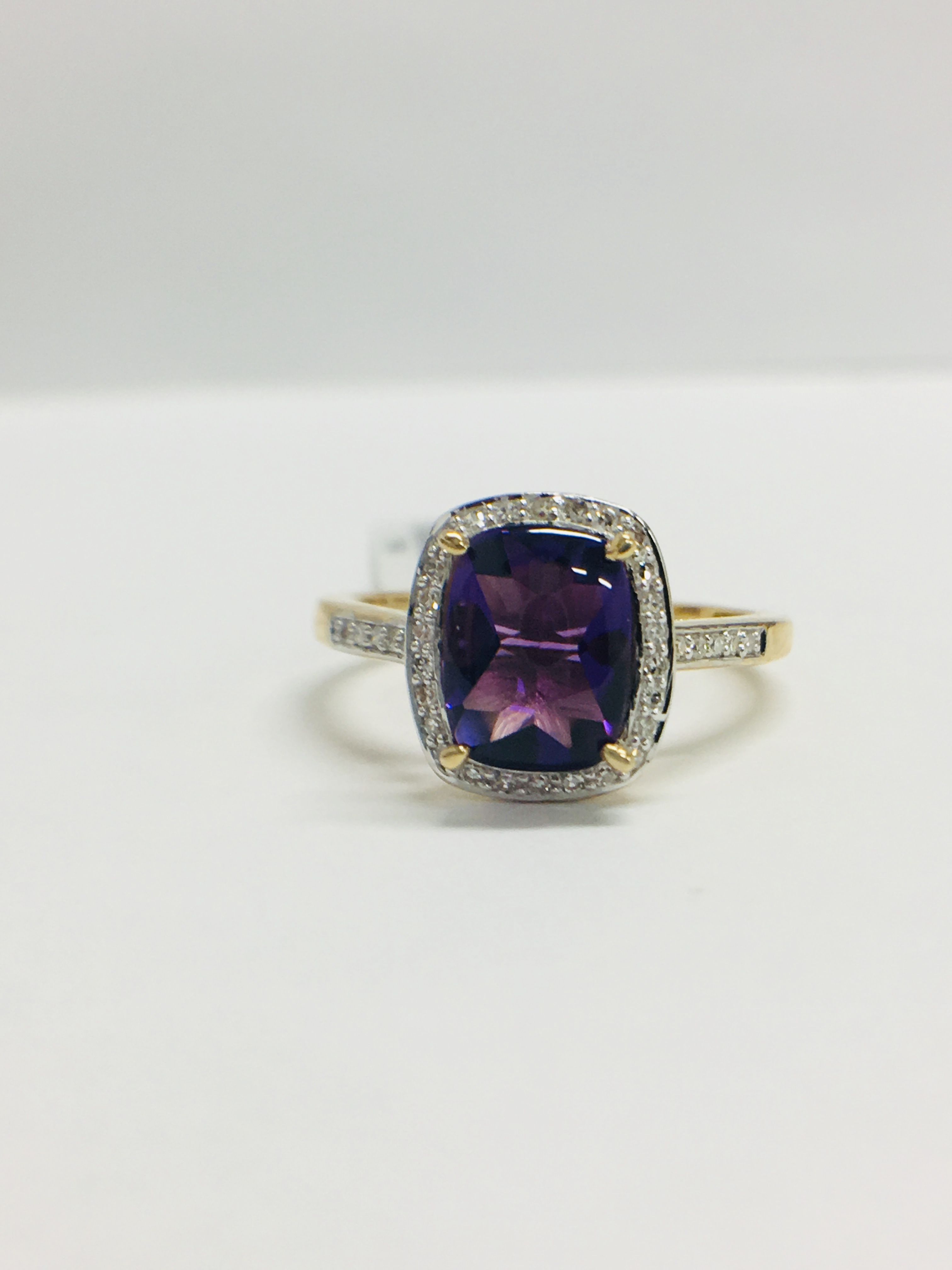 9ct yellow gold Amethyst and diamond ring