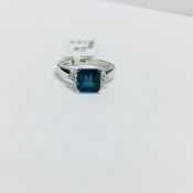 9Ct White Gold London Blue Topaz And Diamnd Dress Ring,