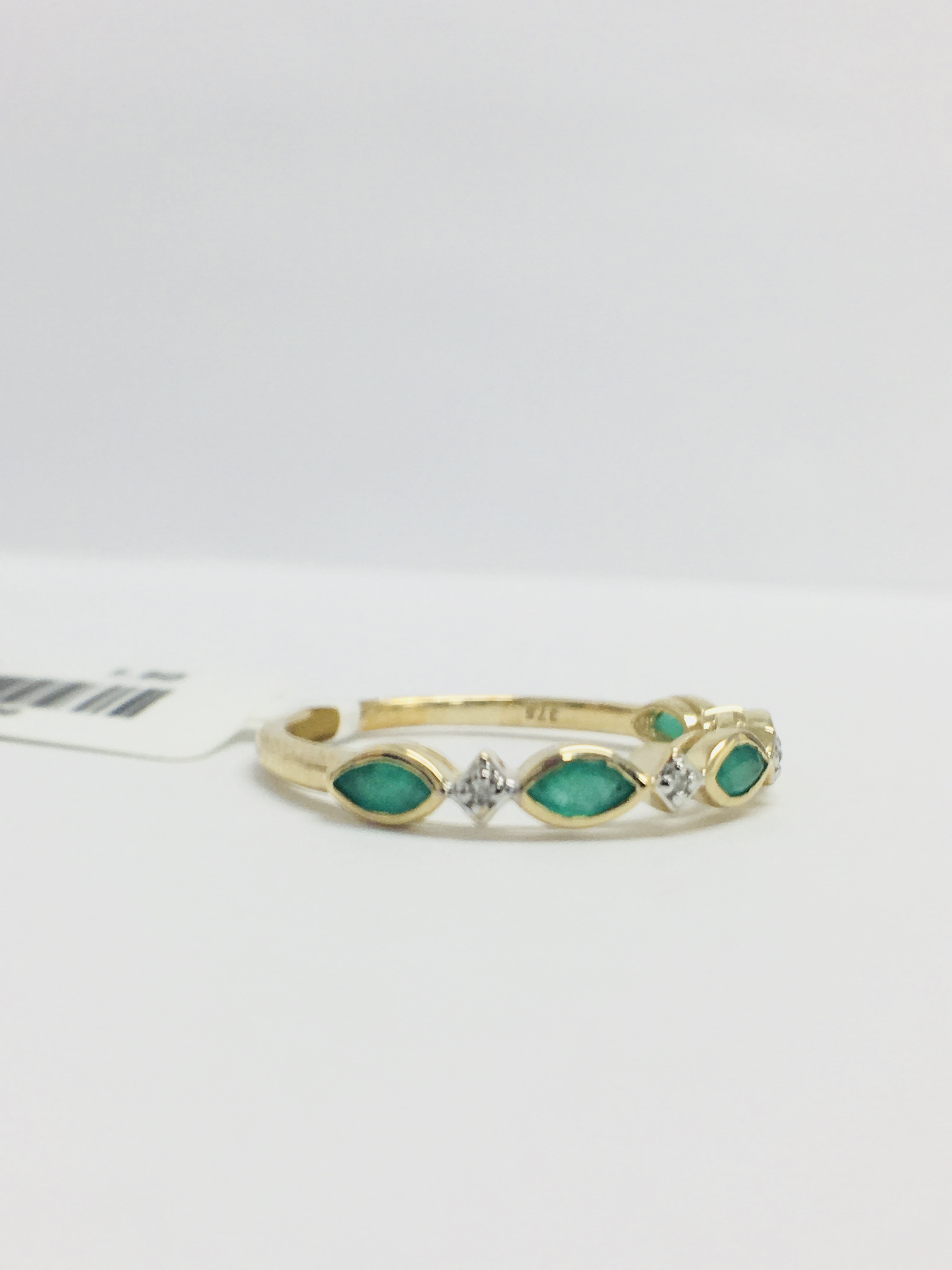 9Ct Yellow Gold Emerald Diamond Band Ring, - Image 7 of 9