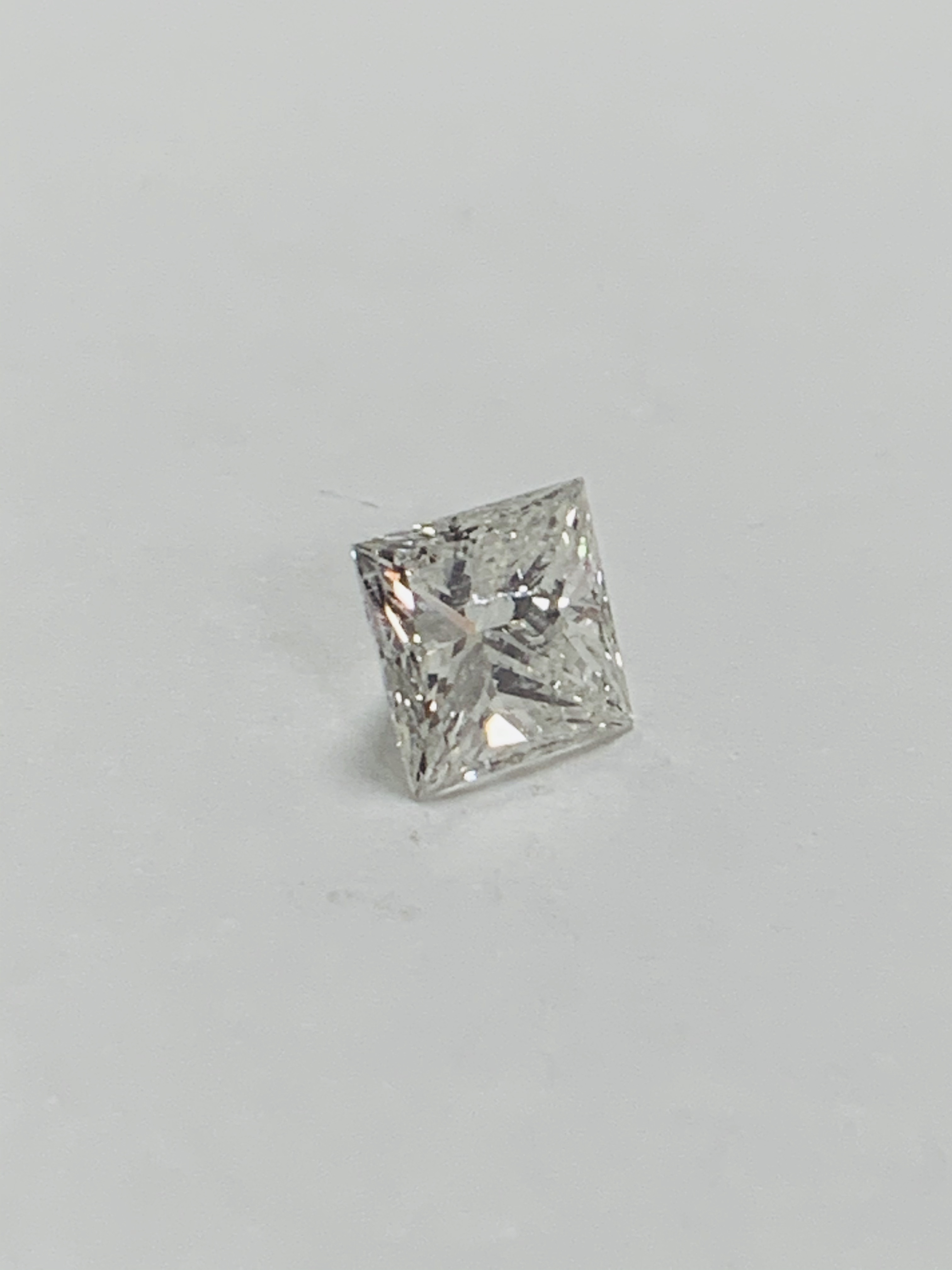 2.09ct princess cut diamind - Image 7 of 9