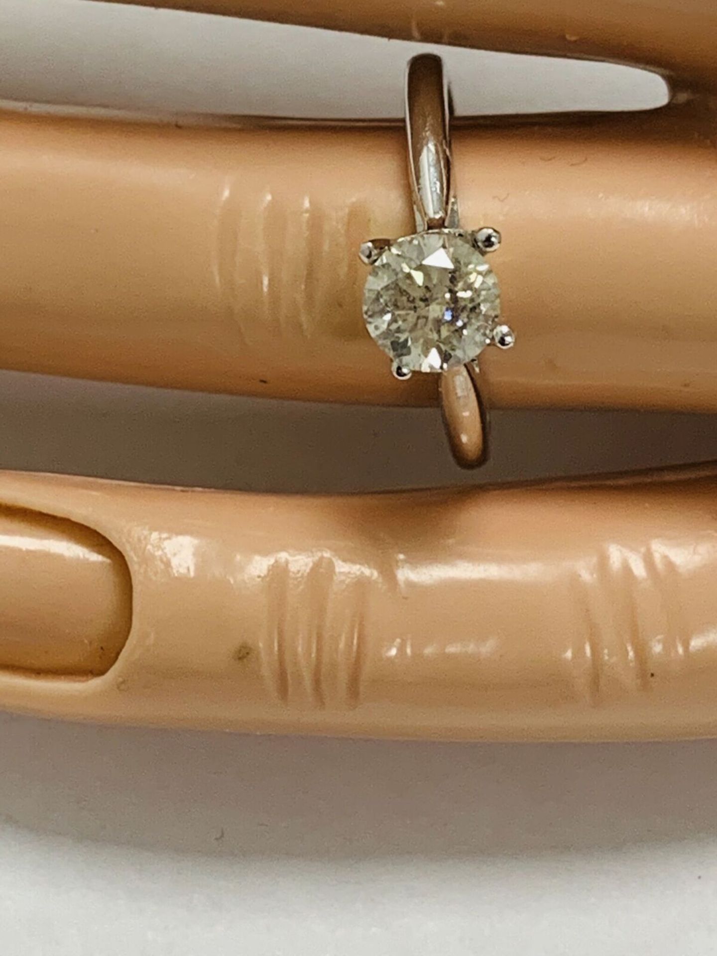 1ct Diamond Solitaire ring,PLatinum setting - Image 10 of 10