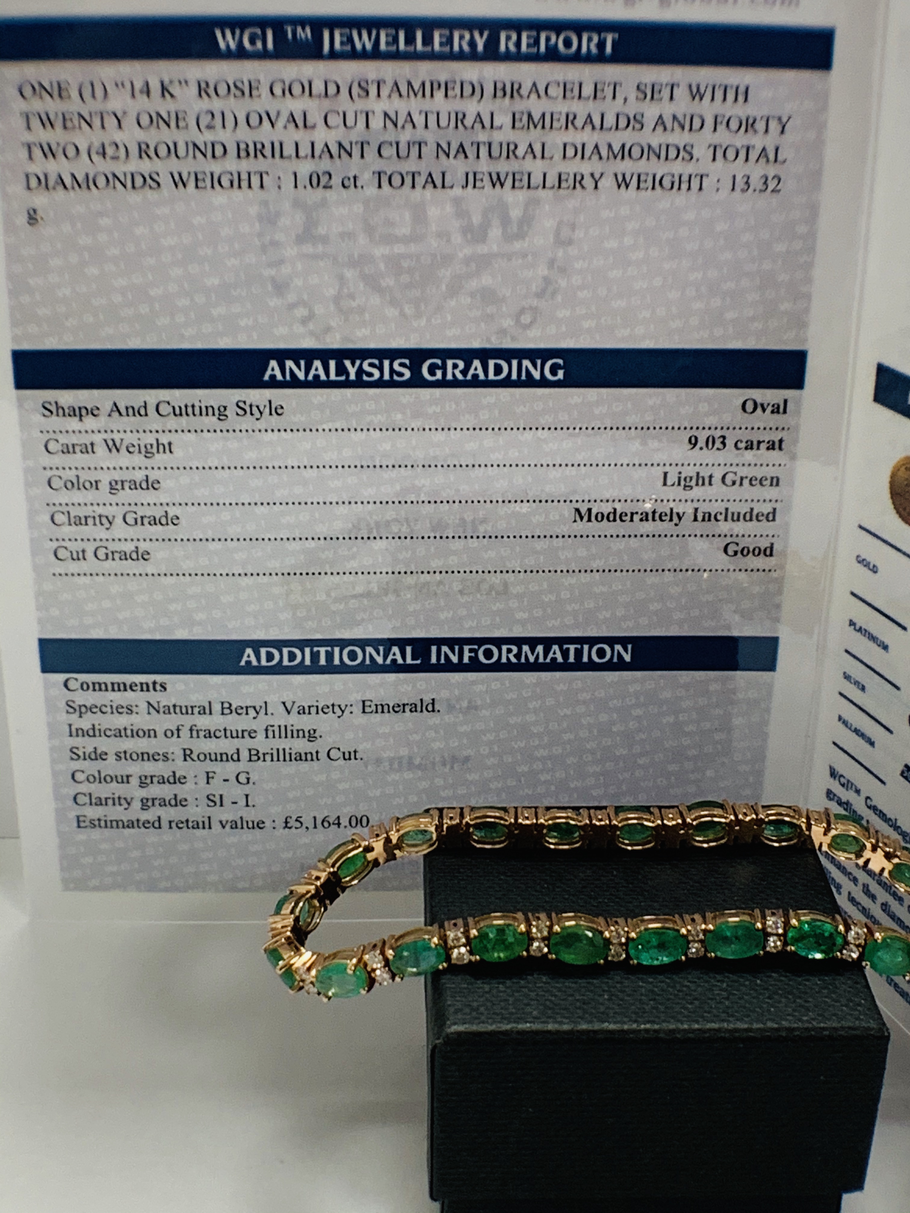 14ct Rose Gold Emerald and Diamond bracelet featuring, 21 oval cut, light green Emeralds (9.03ct TSW - Image 18 of 19