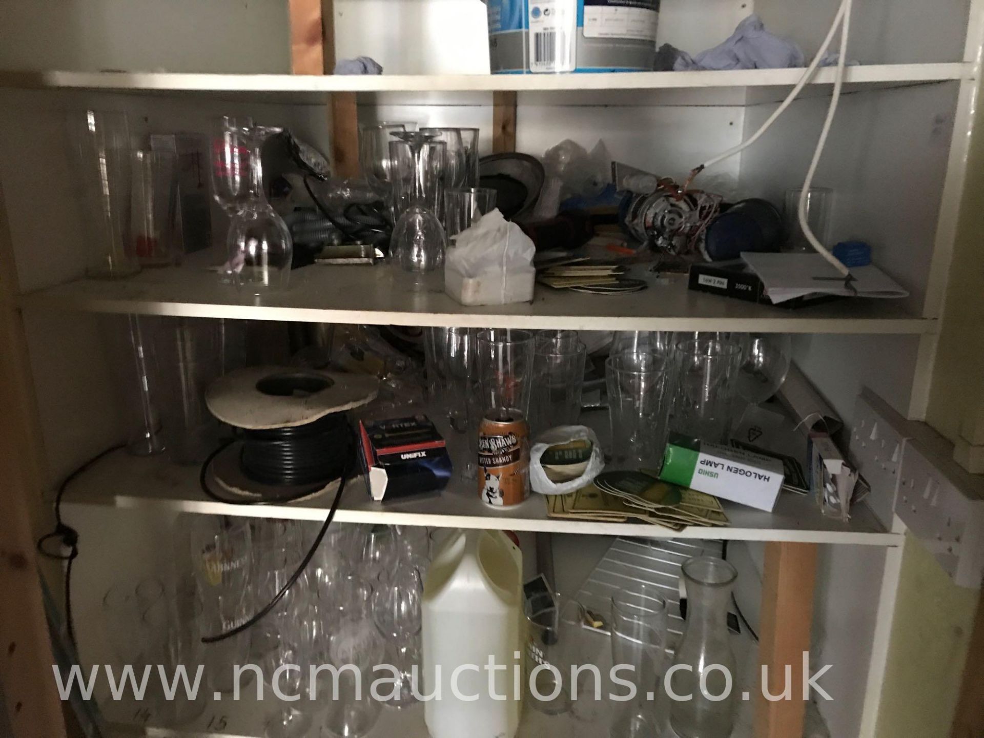 Contents of storage cupboard - Image 3 of 4