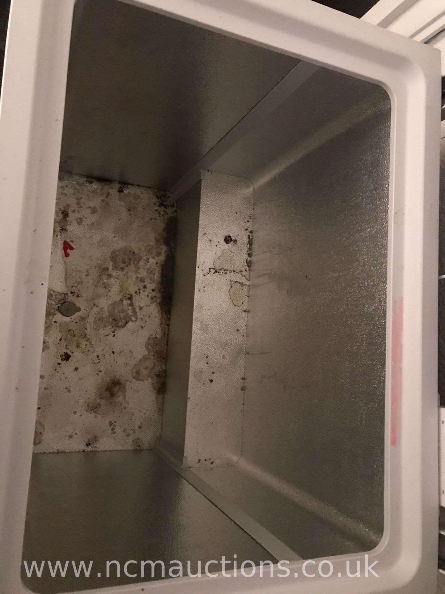 Chest freezer - Image 2 of 3