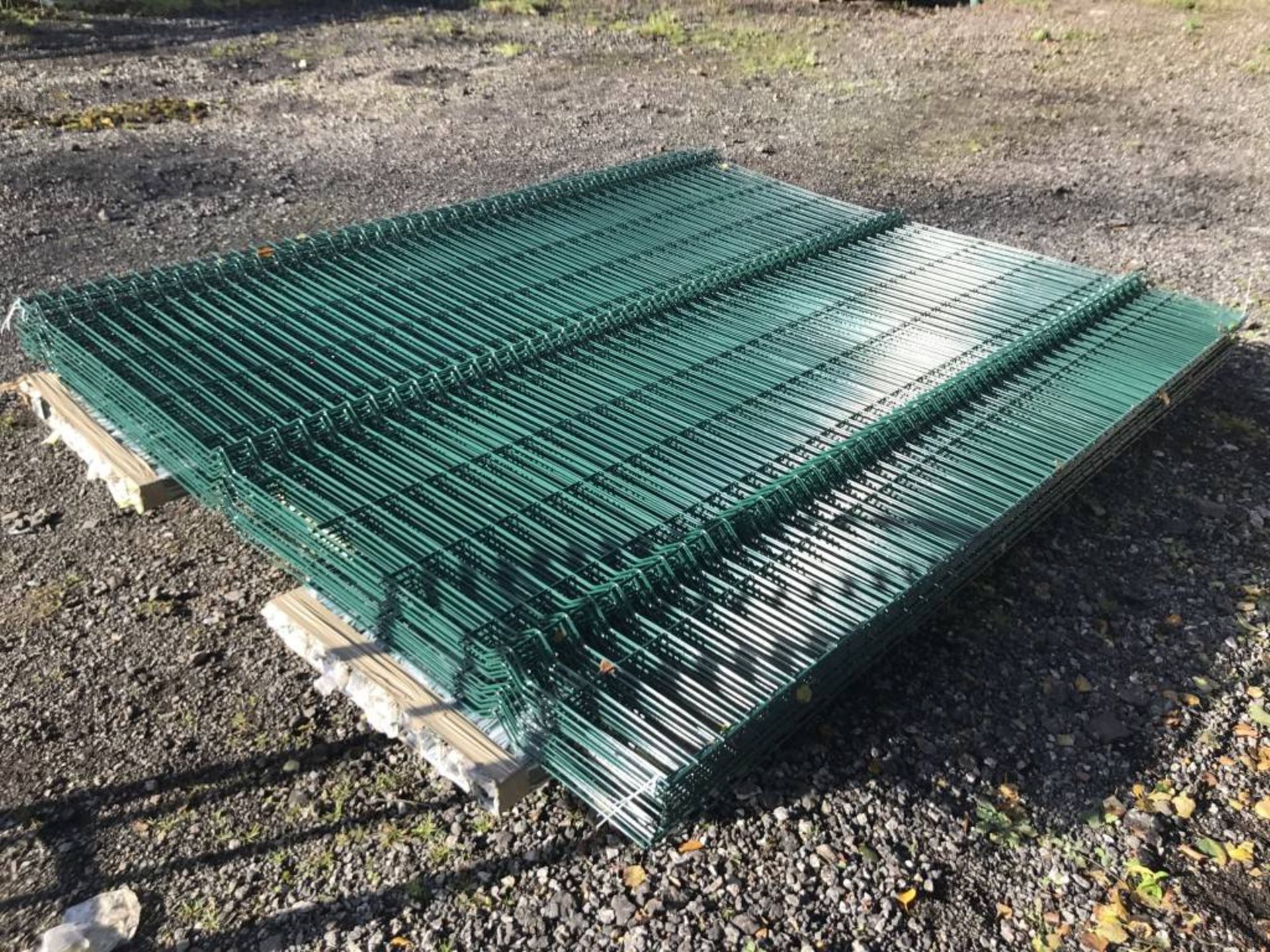 100 x Meters in 2.1h x 2.5w sections of New V BEAM Heavy Duty Security Fencing C/W 60X60 Posts/Fixin