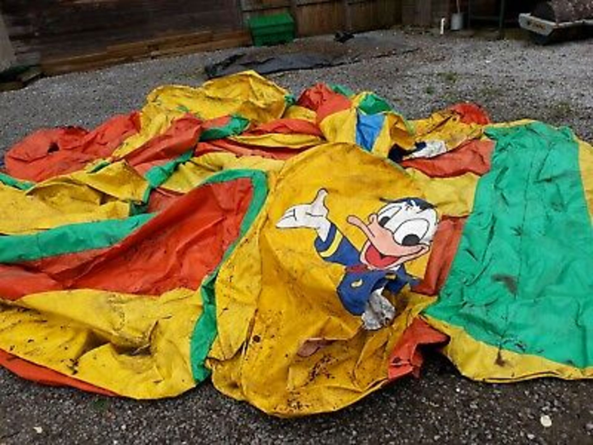12ft by 14ft Big Bed Donald Duck Bouncy Castle - Image 5 of 5