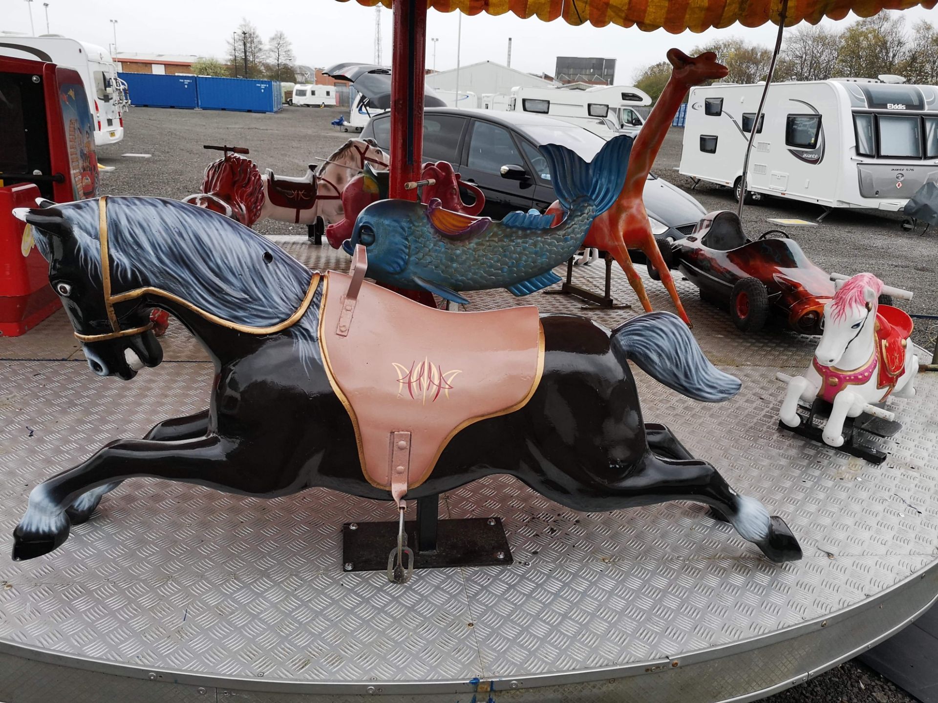 Fairground Merry Go Round Ride - Image 2 of 5